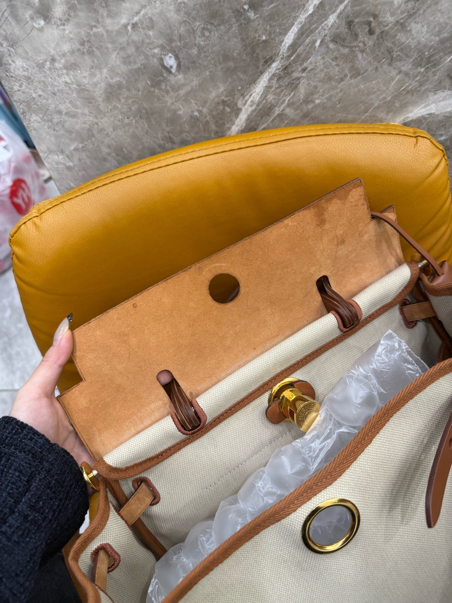 Hermès - Herbag Zip 31 Retourne - Veau Hunter leather and Officier canvas - Golden Brown and Beige - (Medium)