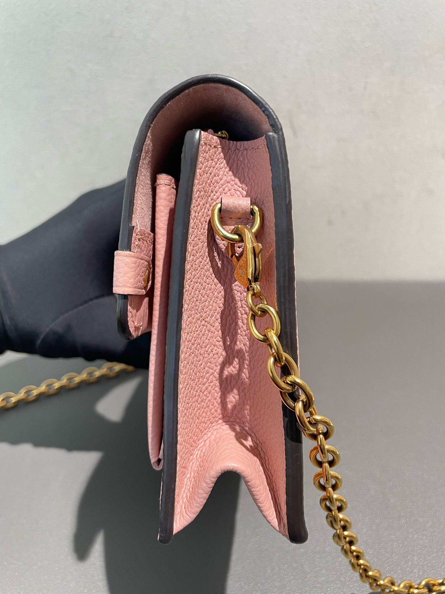 Louis Vuitton - Vavin WOC - Leather - Pink - (mini)