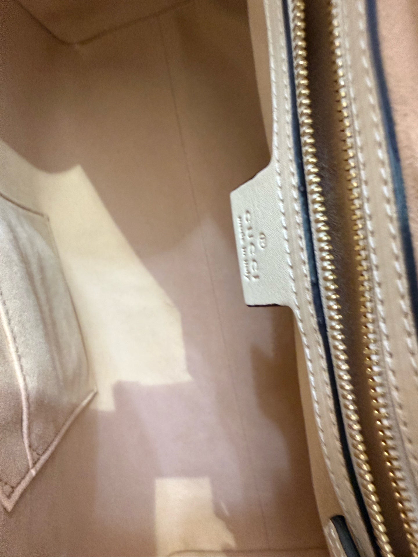 Gucci - Padlock - GG Supreme coated canvas with leather trim - Beige, Brown and White - (medium)