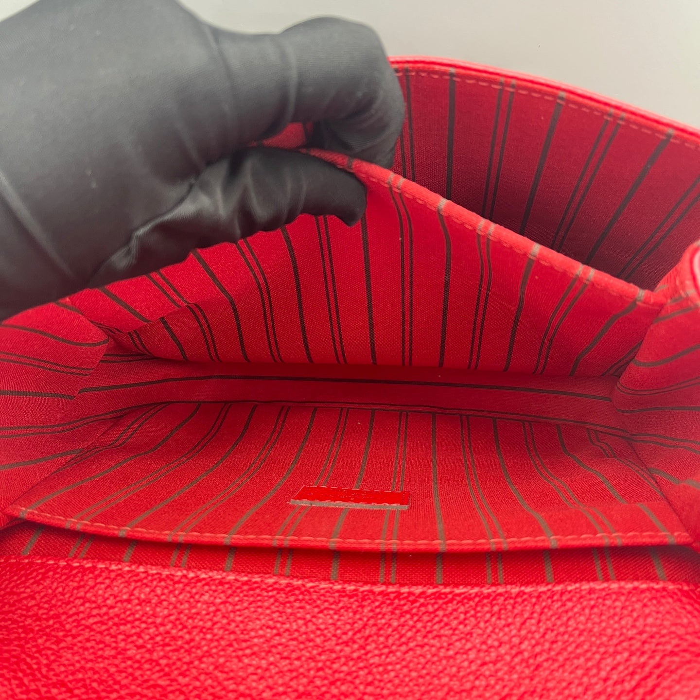 Louis Vuitton - Pochette Metis - Leather - Red - (small)