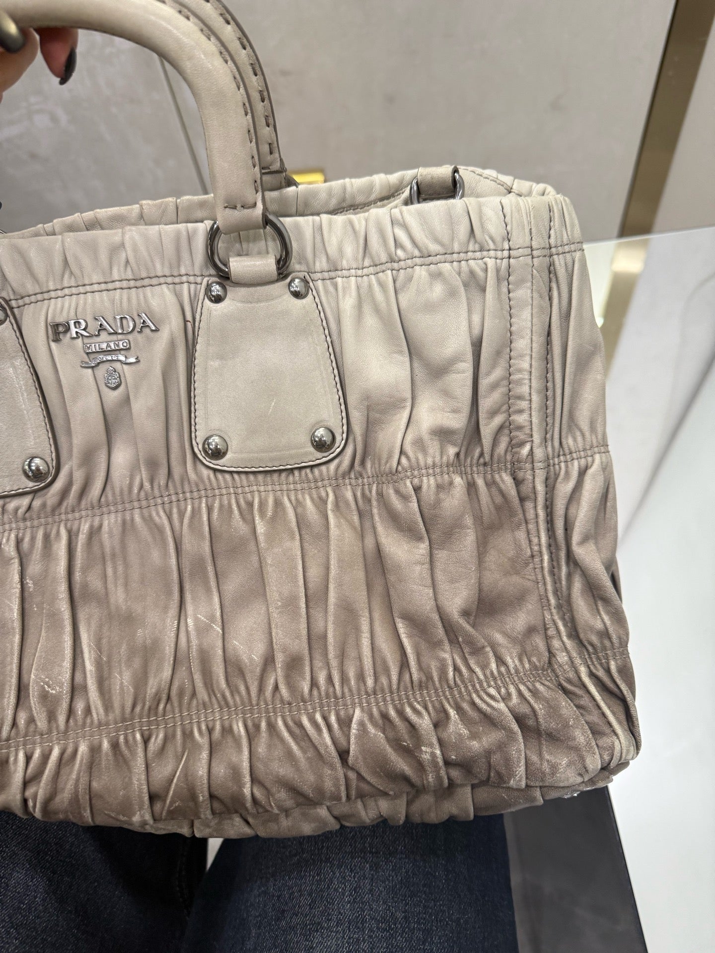 Prada - Nappa Gaufre Pleated Tote - Lambskin leather - Grey - (medium)