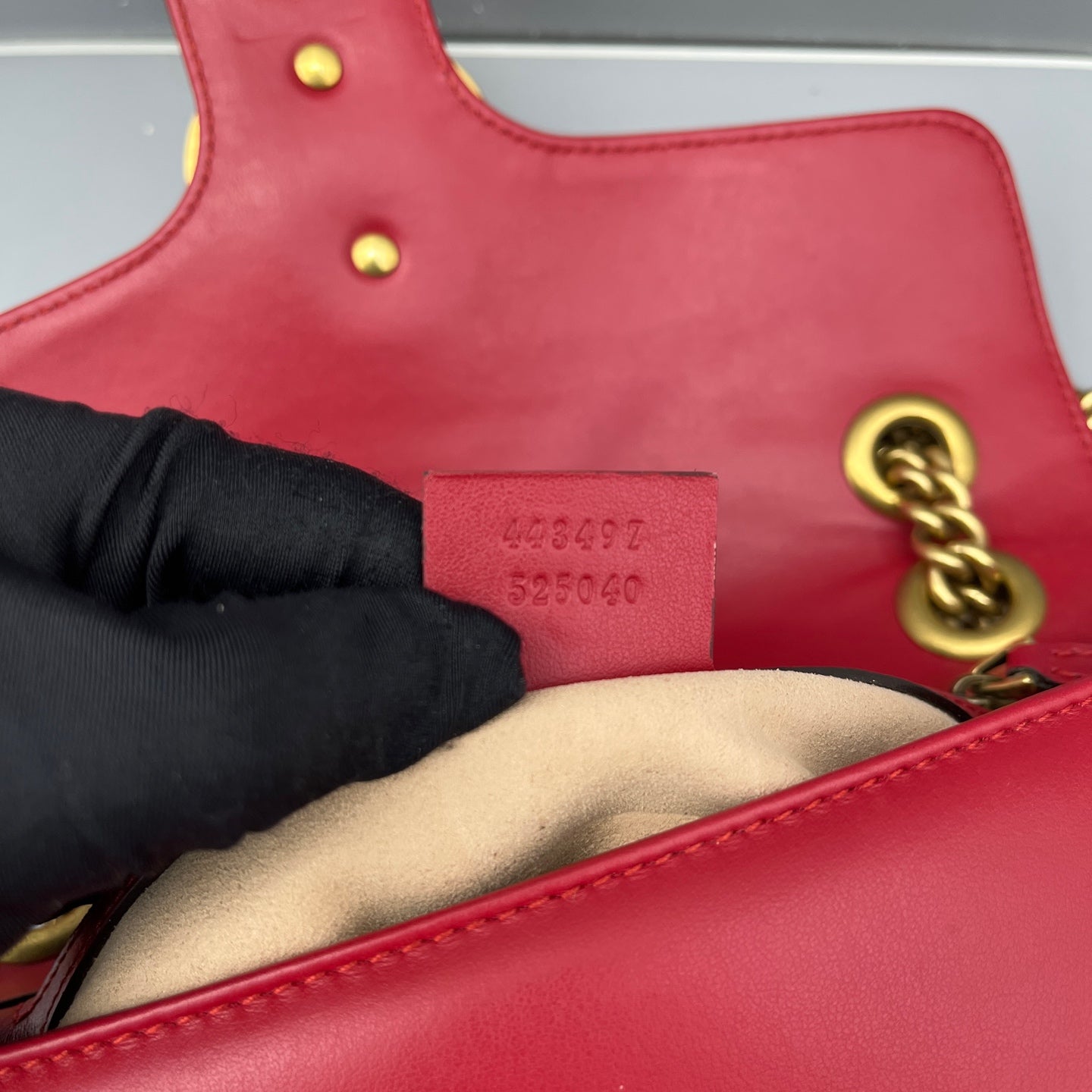Gucci - GG Marmont Small Matelassé Shoulder Bag - Leather - Red - (Small)