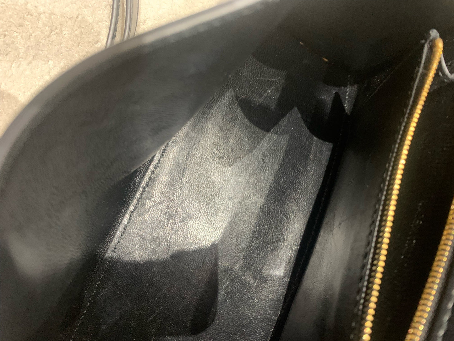 Balenciaga - Hourglass - Smooth calfskin leather - Black - (Small)