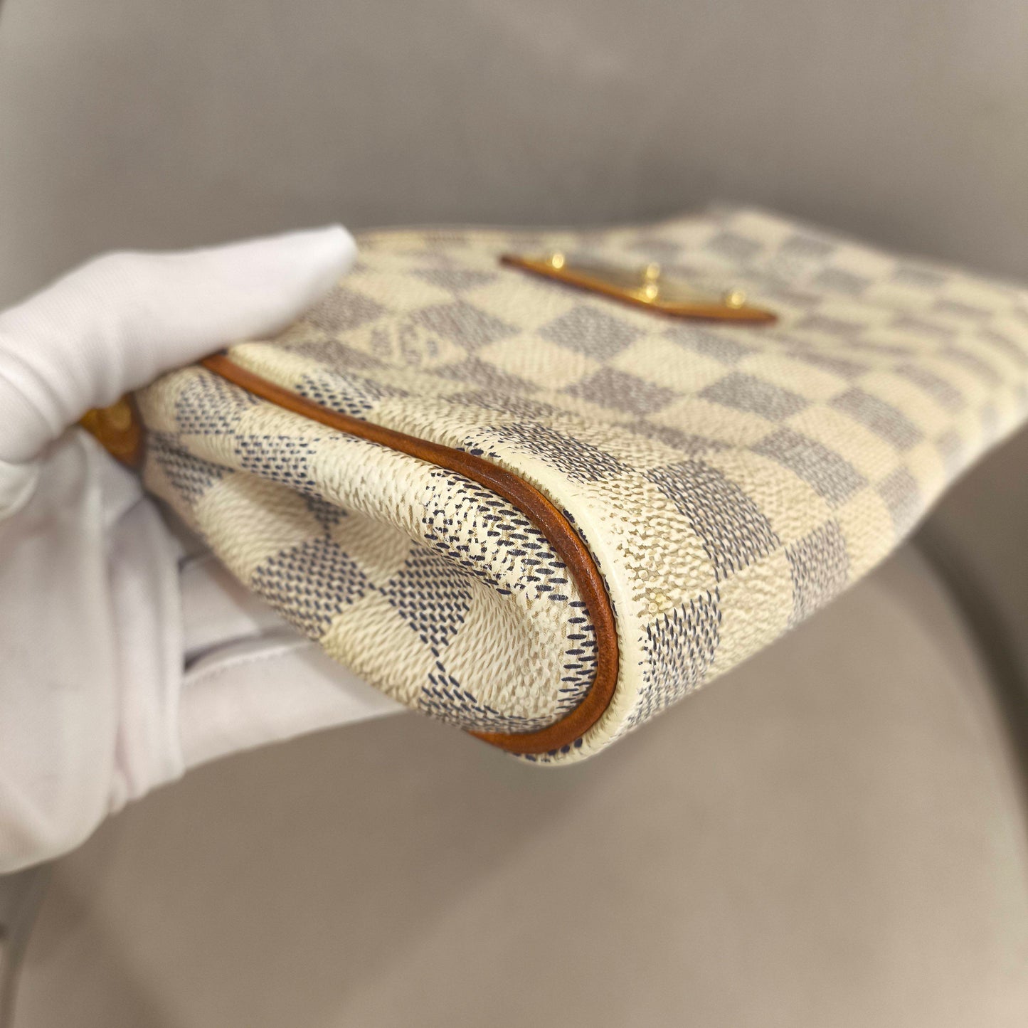 Louis Vuitton - Eva Clutch - Damier Azur coated canvas with Vachetta leather trim - White - (mini)