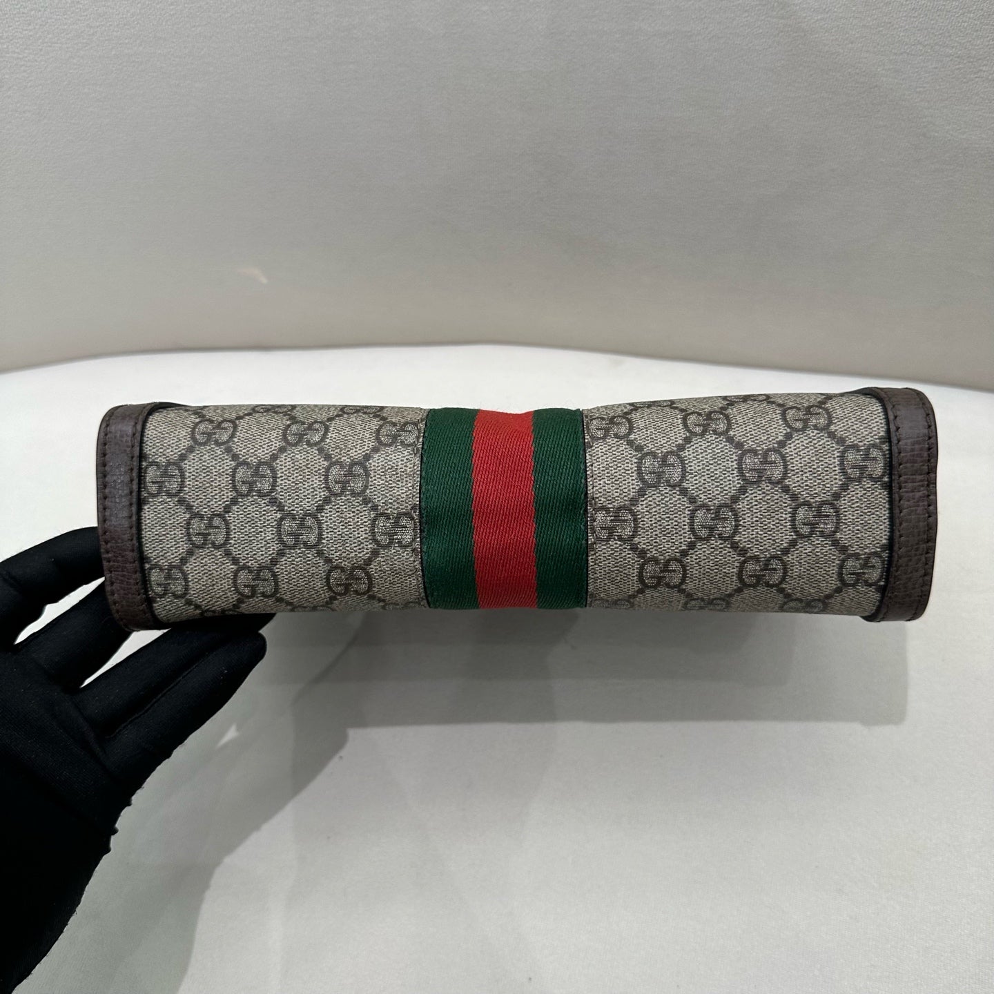 Gucci - Ophidia GG Supreme Pouch with Chain - GG Supreme canvas with leather trim - Beige/Ebony with Brown Leather and Gold-Tone Hardware - (small)