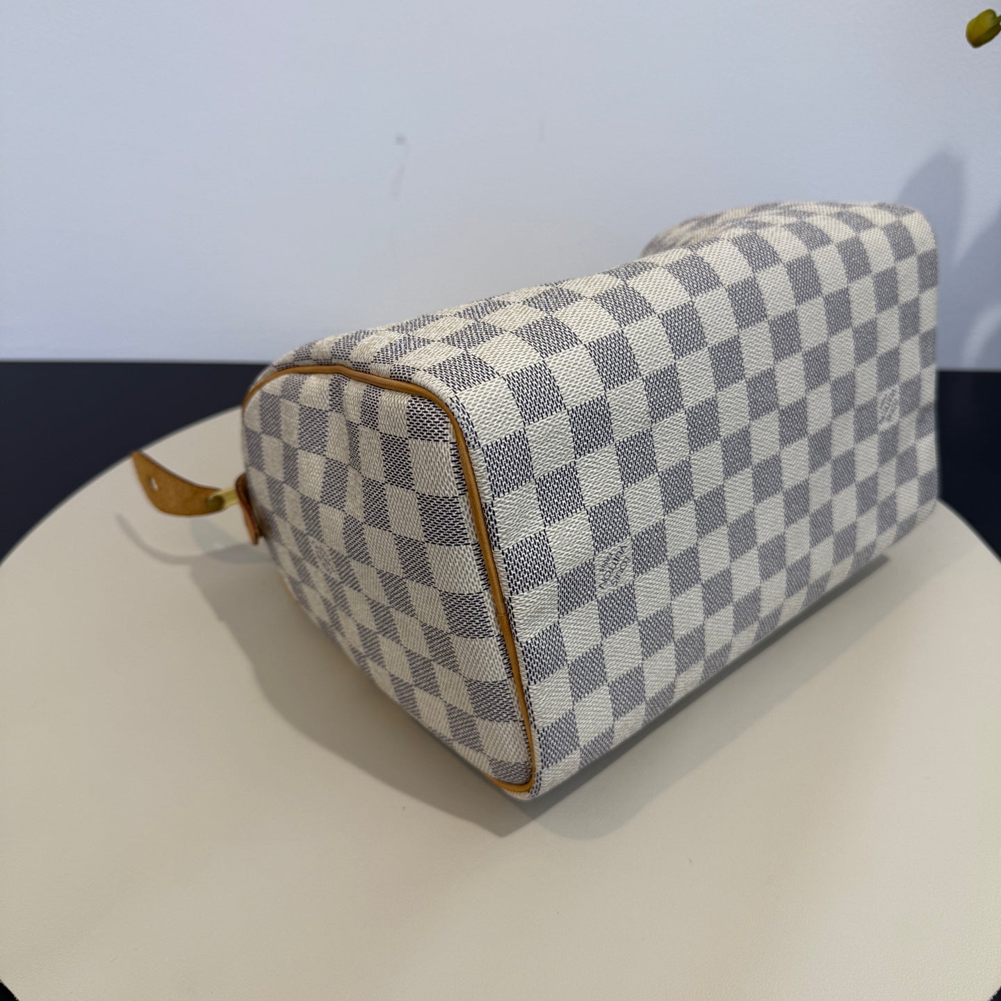 Louis Vuitton - Speedy 25 - Damier Azur coated canvas with natural cowhide leather trim and textile lining - White - (Small)