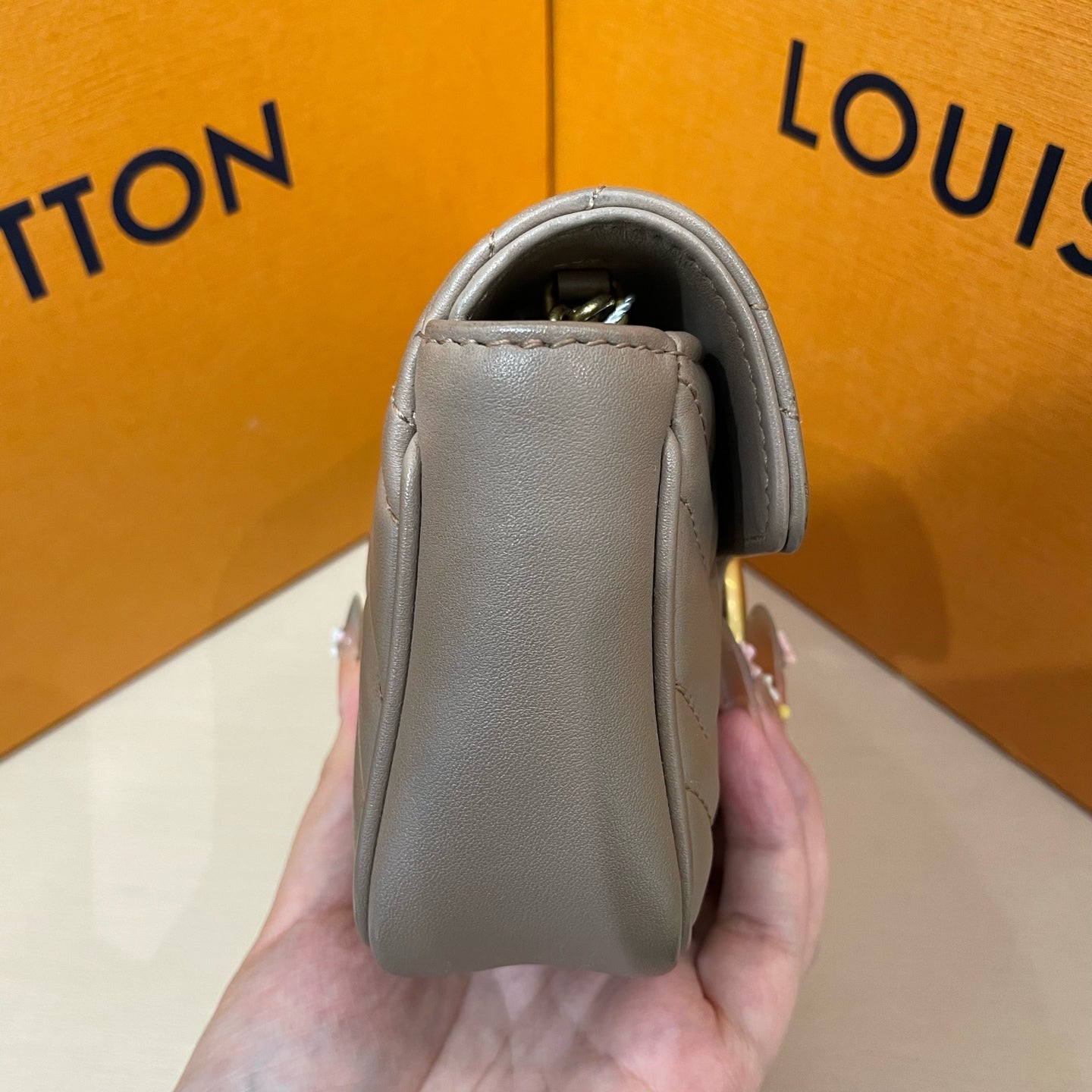 Gucci - GG Marmont Super Mini Shoulder Bag - Calfskin leather - Beige - (mini)