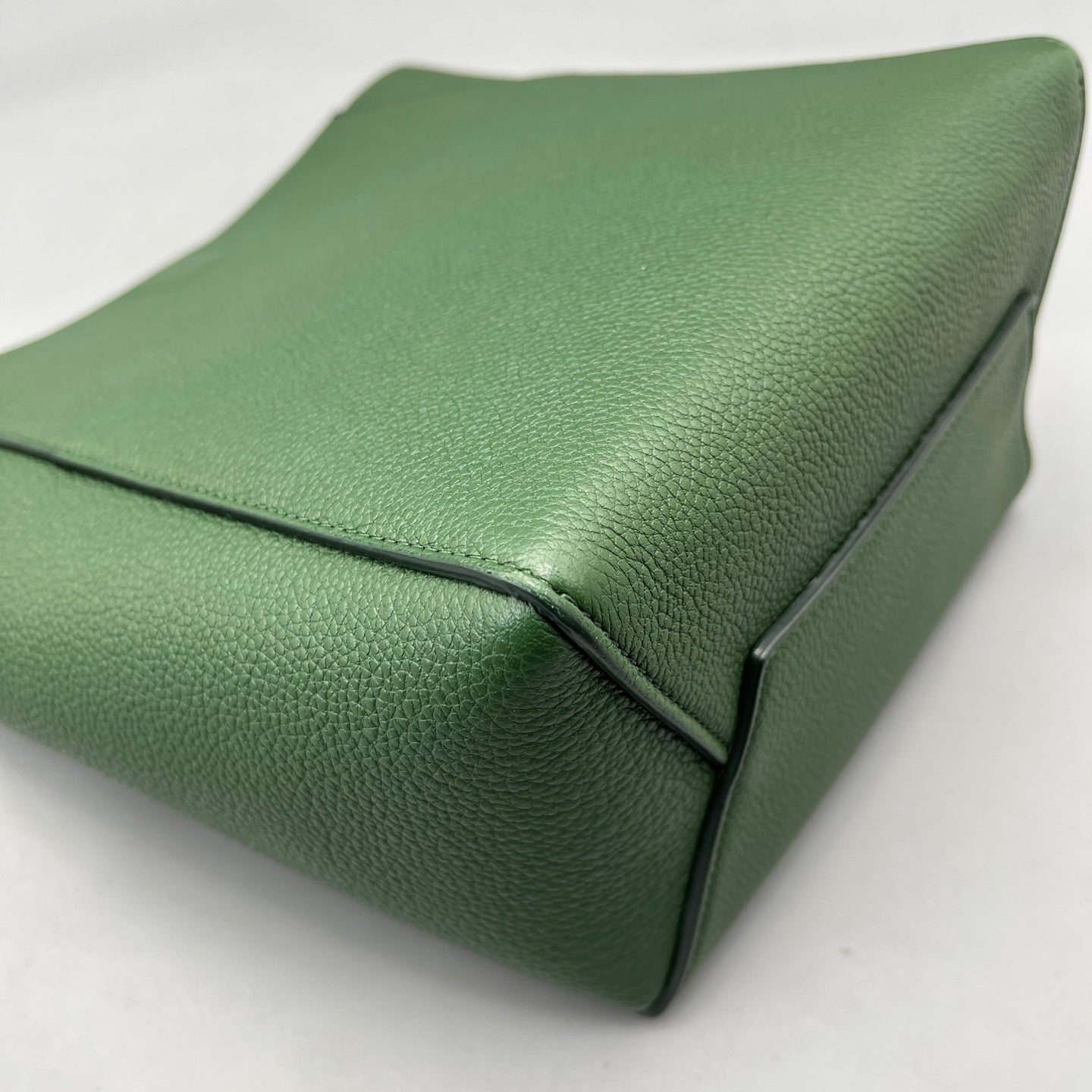 Celine - Bucket Bag - Grained leather - Ink Green - (medium)