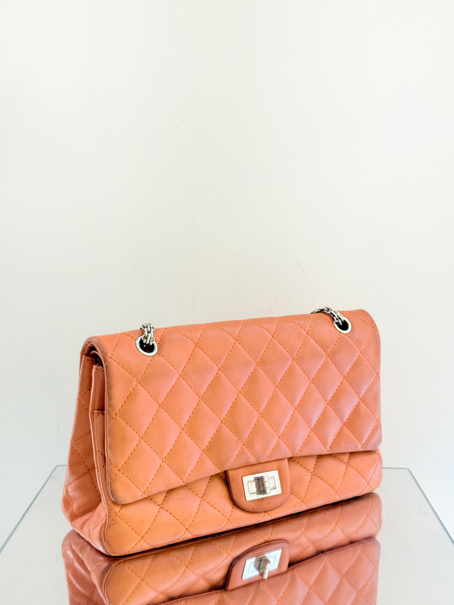 Chanel - 2.55 Reissue Flap Bag - Aged calfskin leather - Pink - (Large)