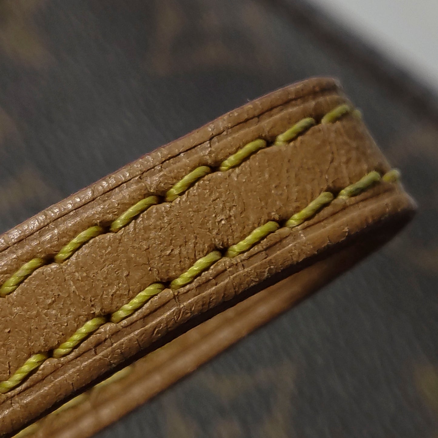 Louis Vuitton - Petit Sac Plat - Monogram Canvas with Vachetta leather trim - Brown - (mini)