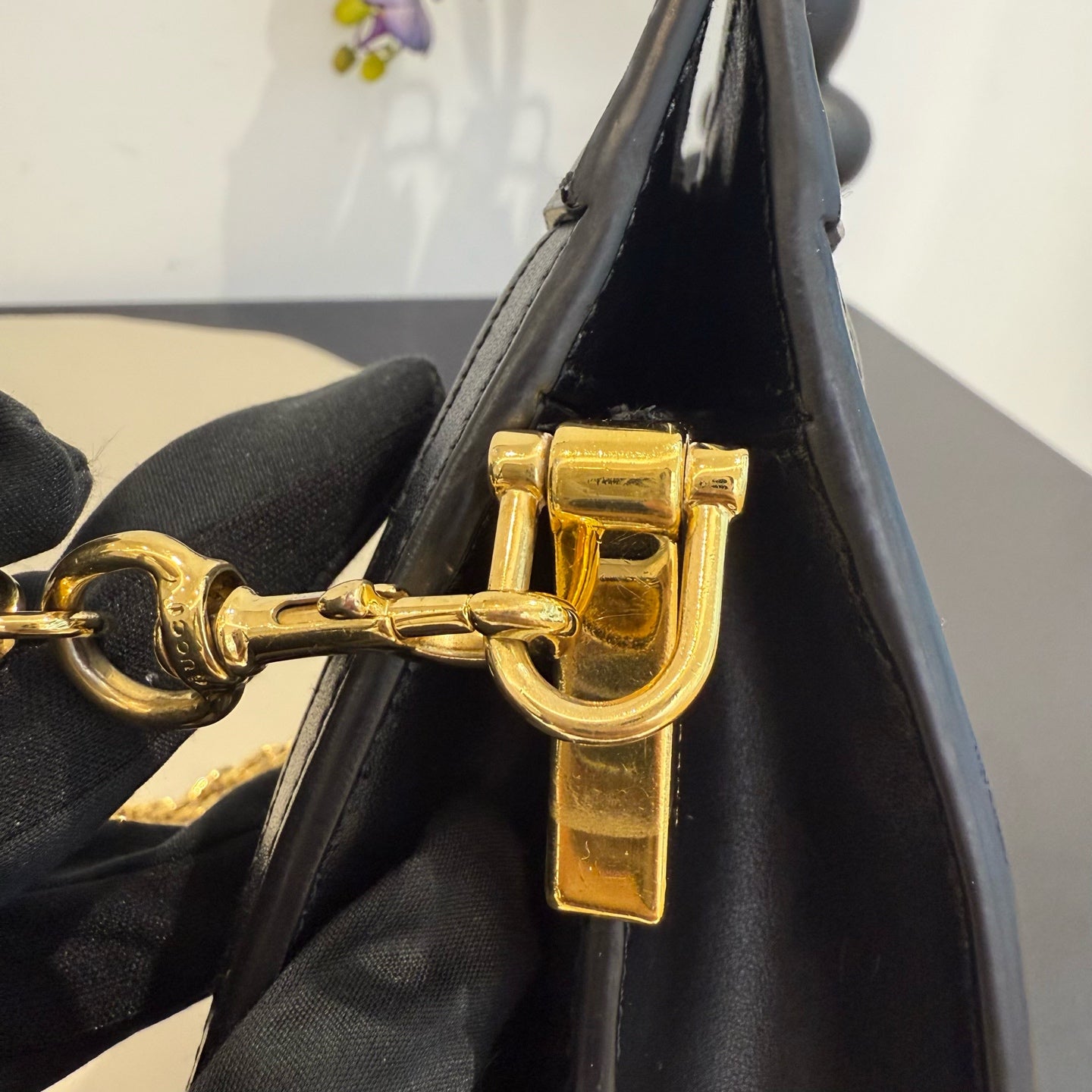 Gucci - GG Matelassé Chain Bag - Leather - Black with Gold-Tone Hardware - (mini)
