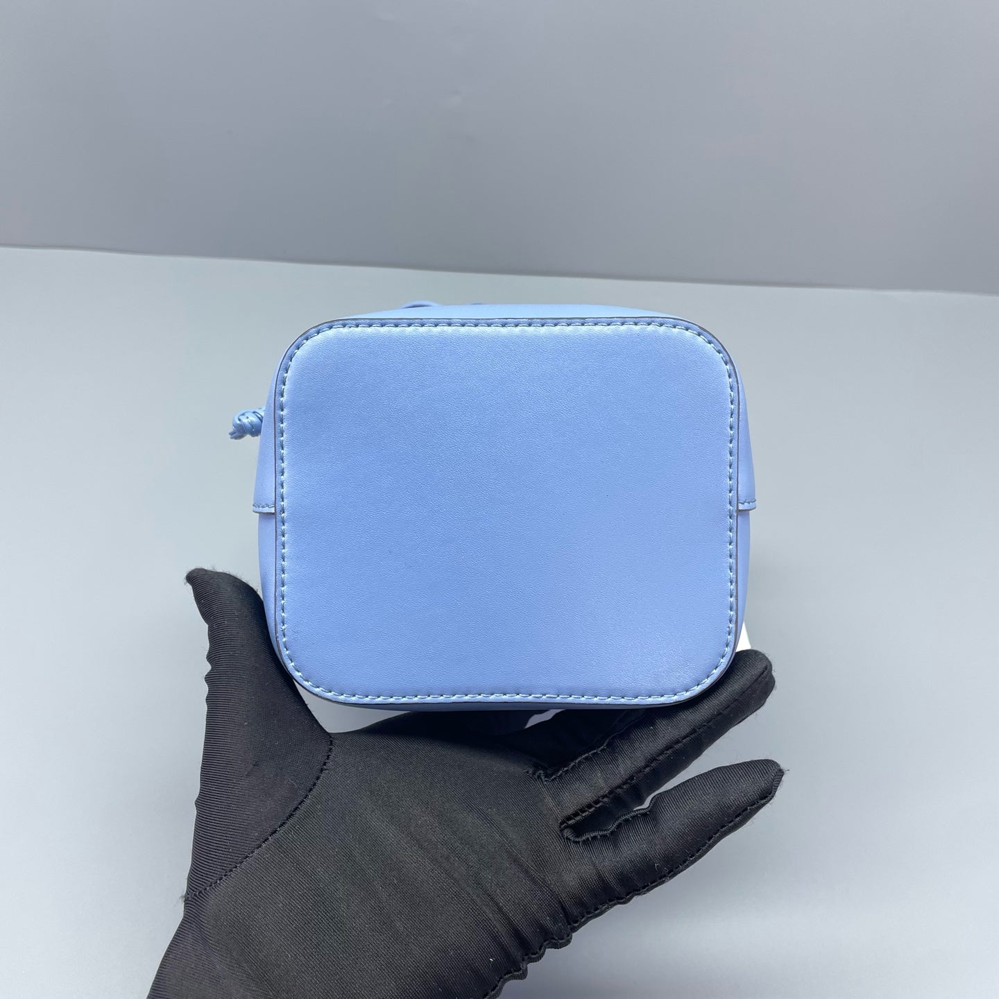 Fendi - 8BS010 (Small Bucket Bag) - Calfskin leather - Blue - (mini)