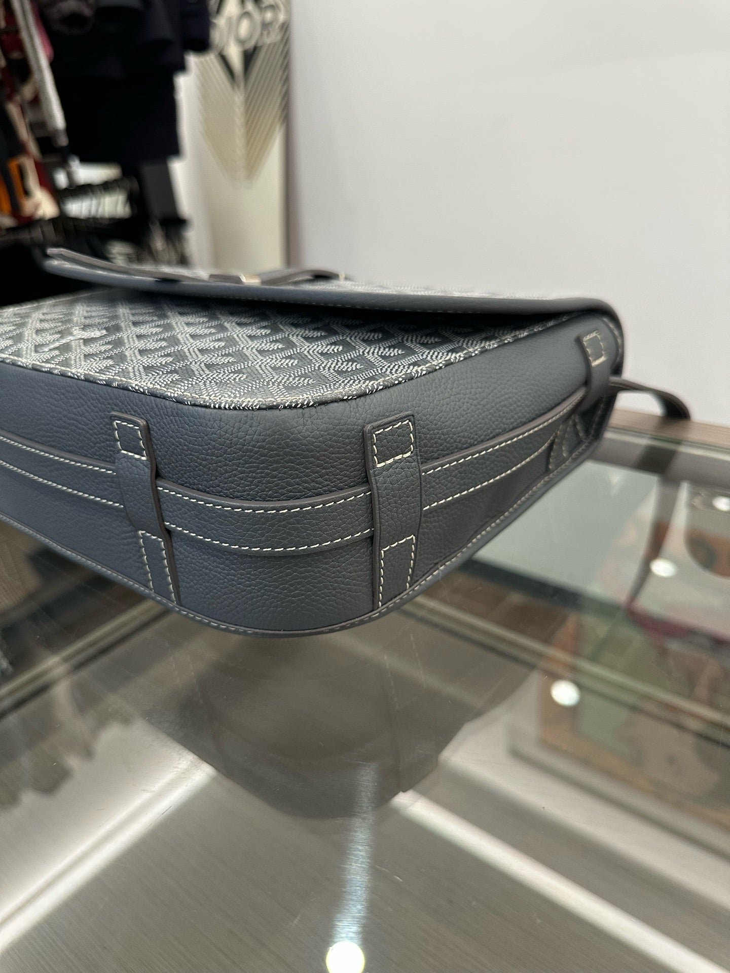 Goyard - Belvedere Messenger - Goyardine canvas with leather trim - Grey - (medium)