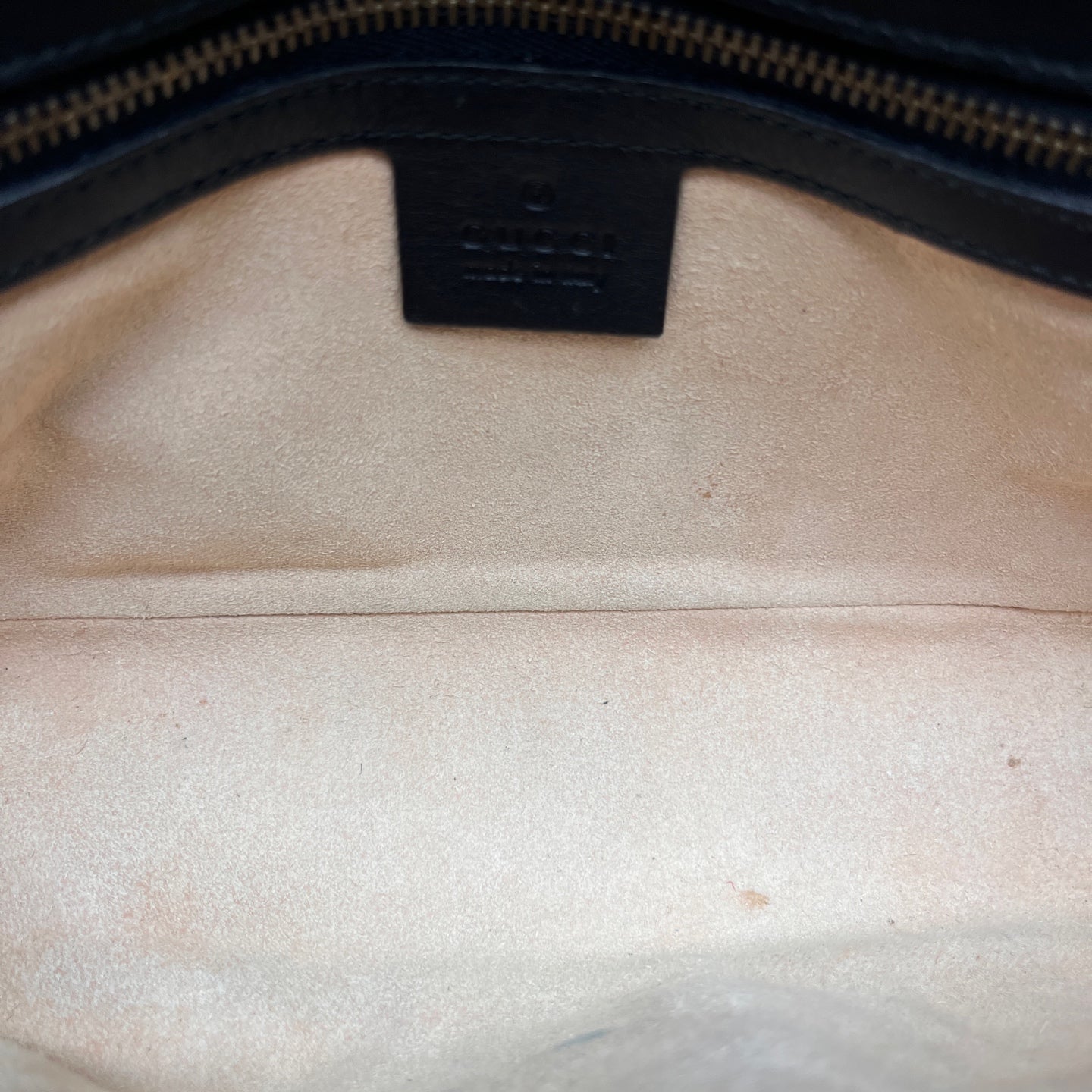 Gucci - GG Marmont Matelassé Shoulder Bag - Leather - Black - (Medium)