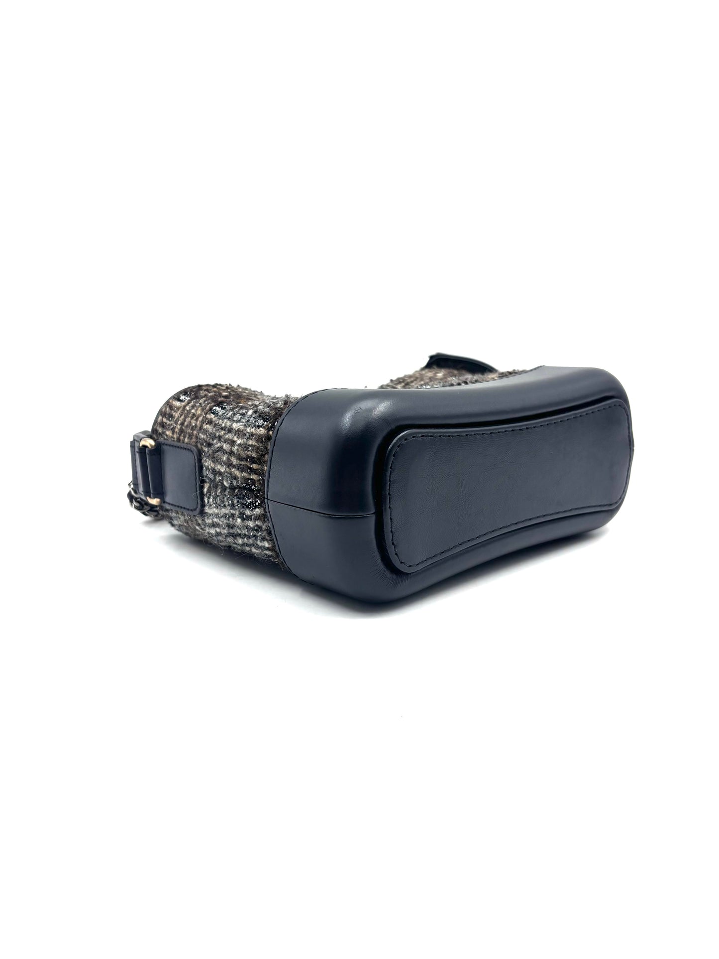 Chanel - Gabrielle Hobo Bag - Tweed and Leather - Multicolour - (Small)