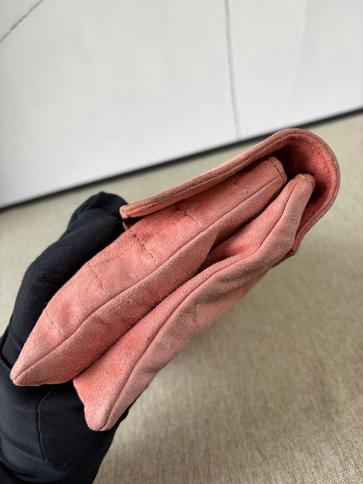 Chanel - Chocolate Bar Flap Bag - Suede - Pink - (Small)