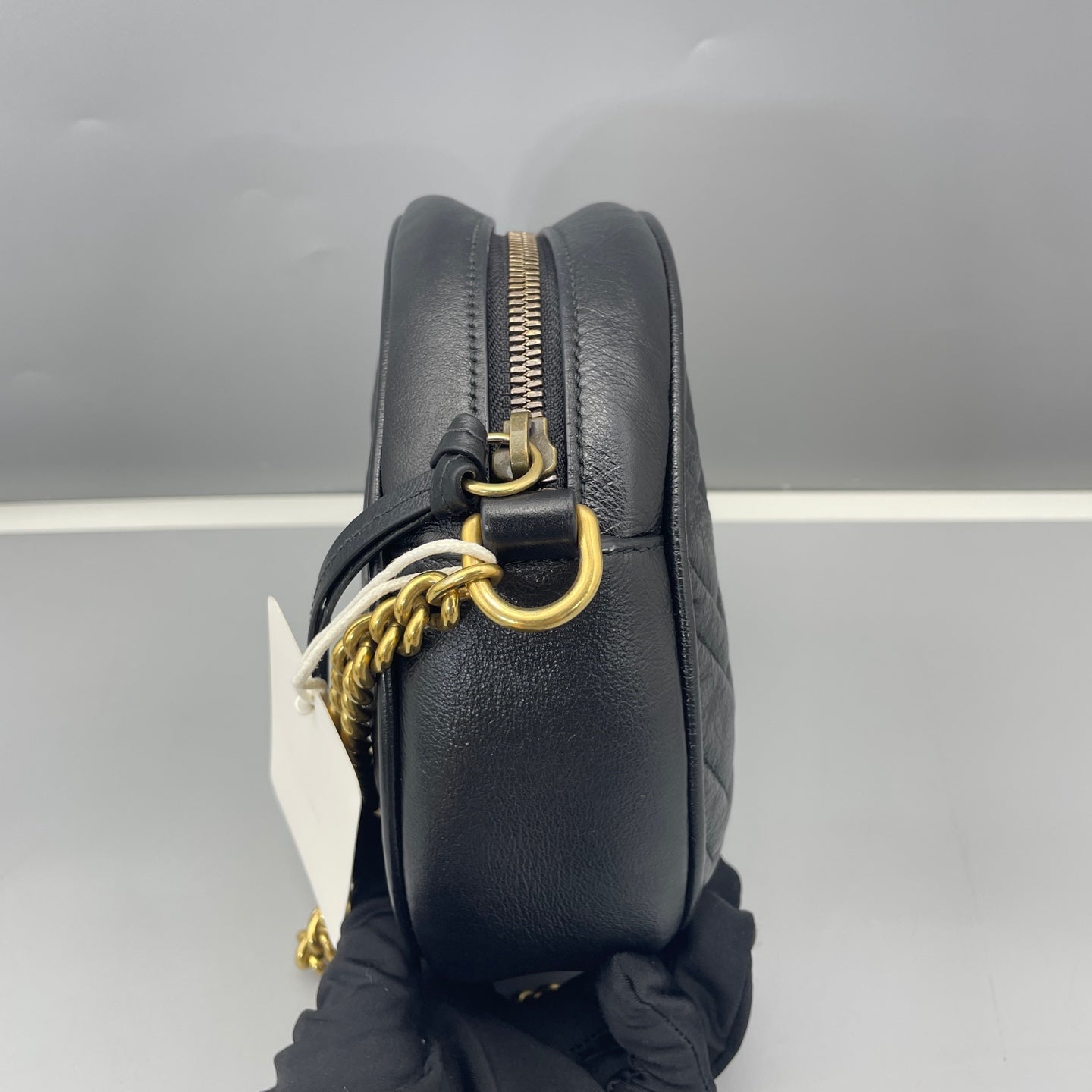 Gucci - GG Marmont Matelassé Round Shoulder Bag - Leather - Black - (mini)