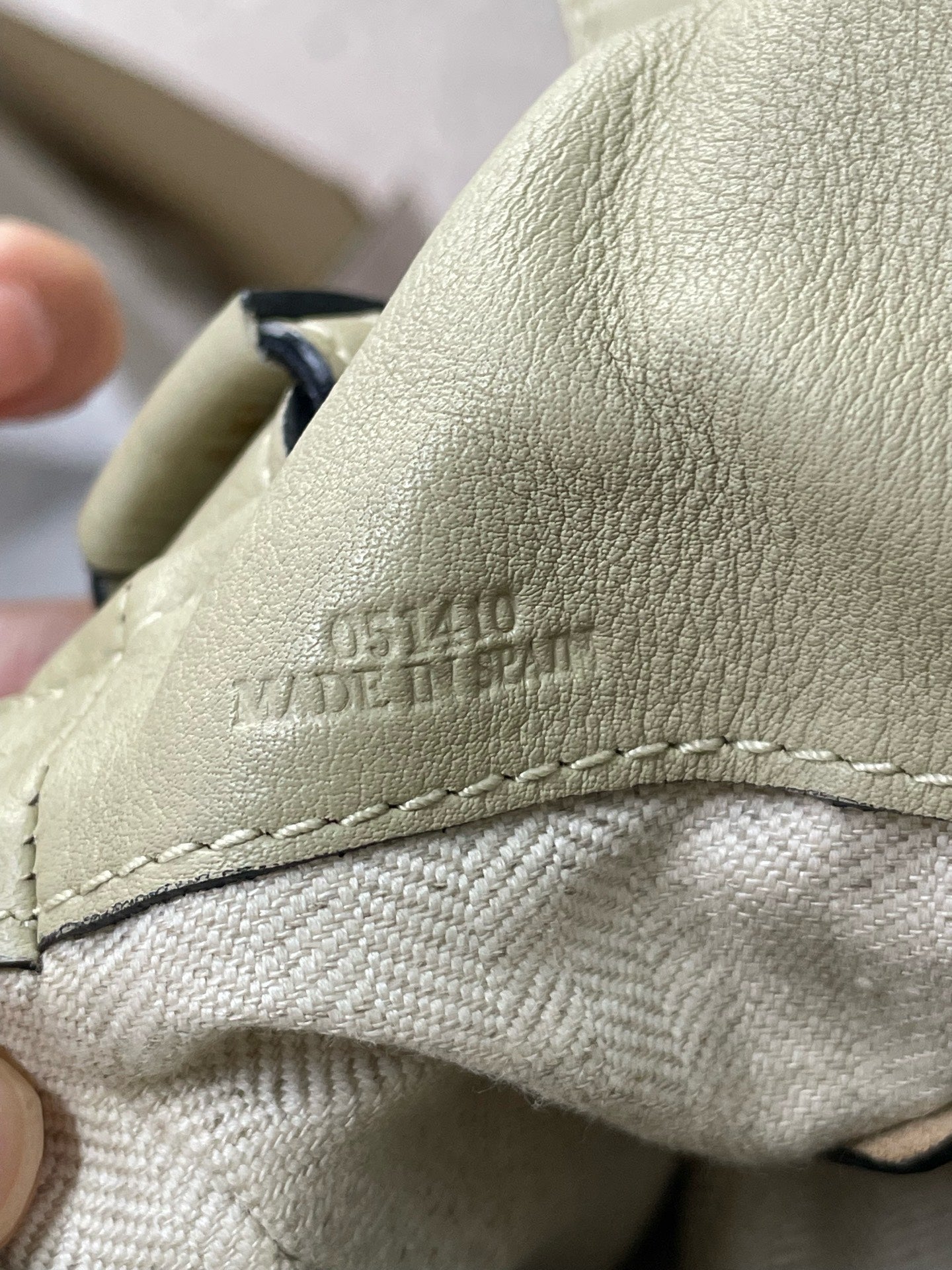 Loewe - Flamenco Small - Calfskin leather - Beige - (Small)
