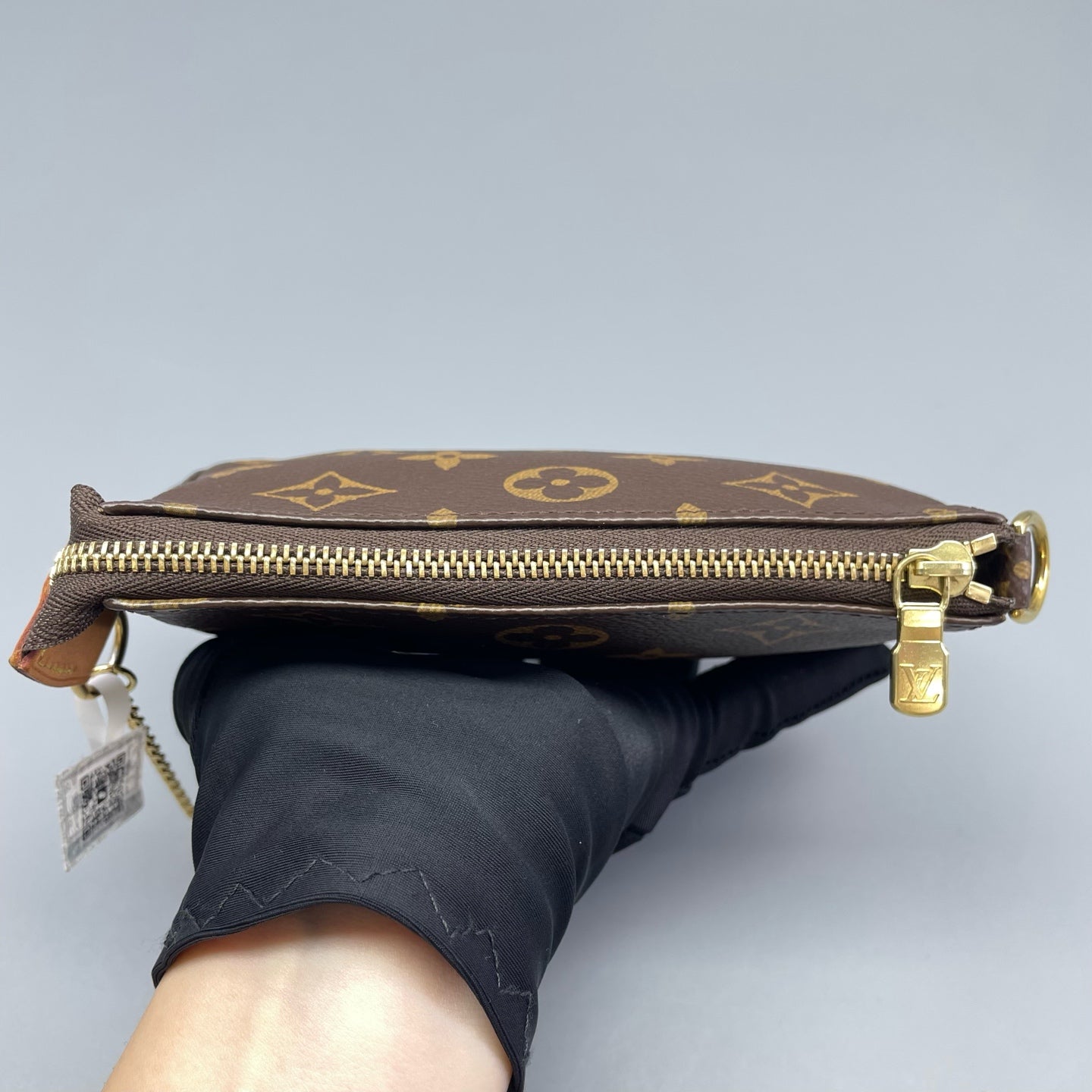 Louis Vuitton - Mini Pochette Accessoires - Monogram coated canvas with Vachetta leather trim - Brown - (mini)