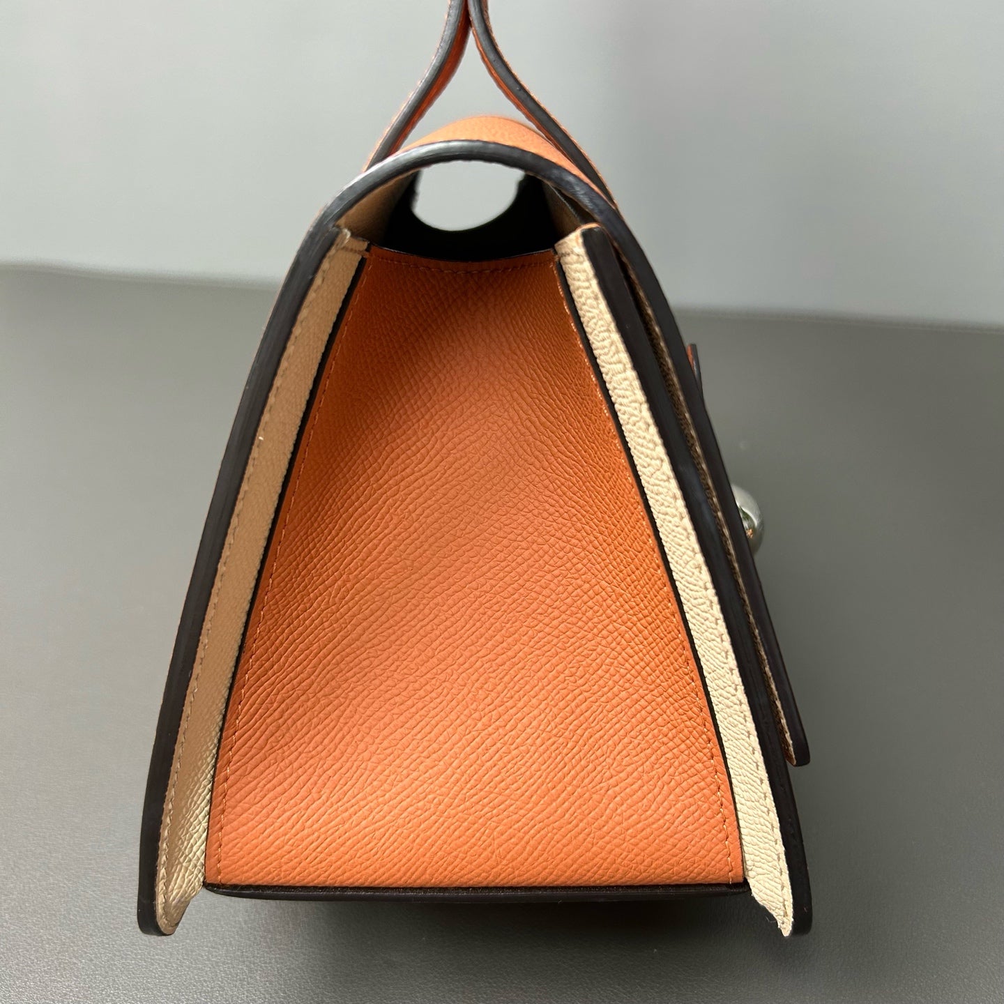 Moynat - Triangle Flap Bag - Grained cowhide leather - Orange with polished silver-tone hardware - (mini)