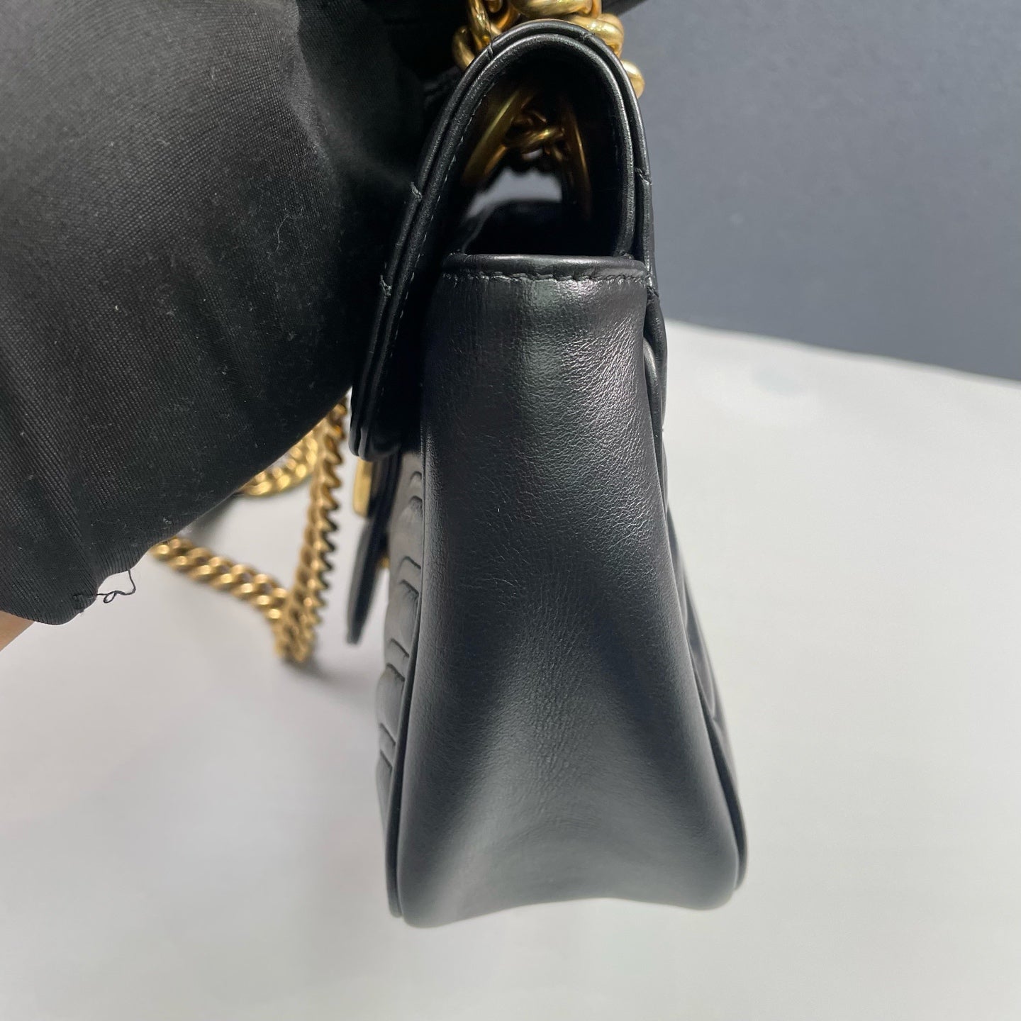 Gucci - GG Marmont Matelassé Shoulder Bag - Leather - Black - (Medium)