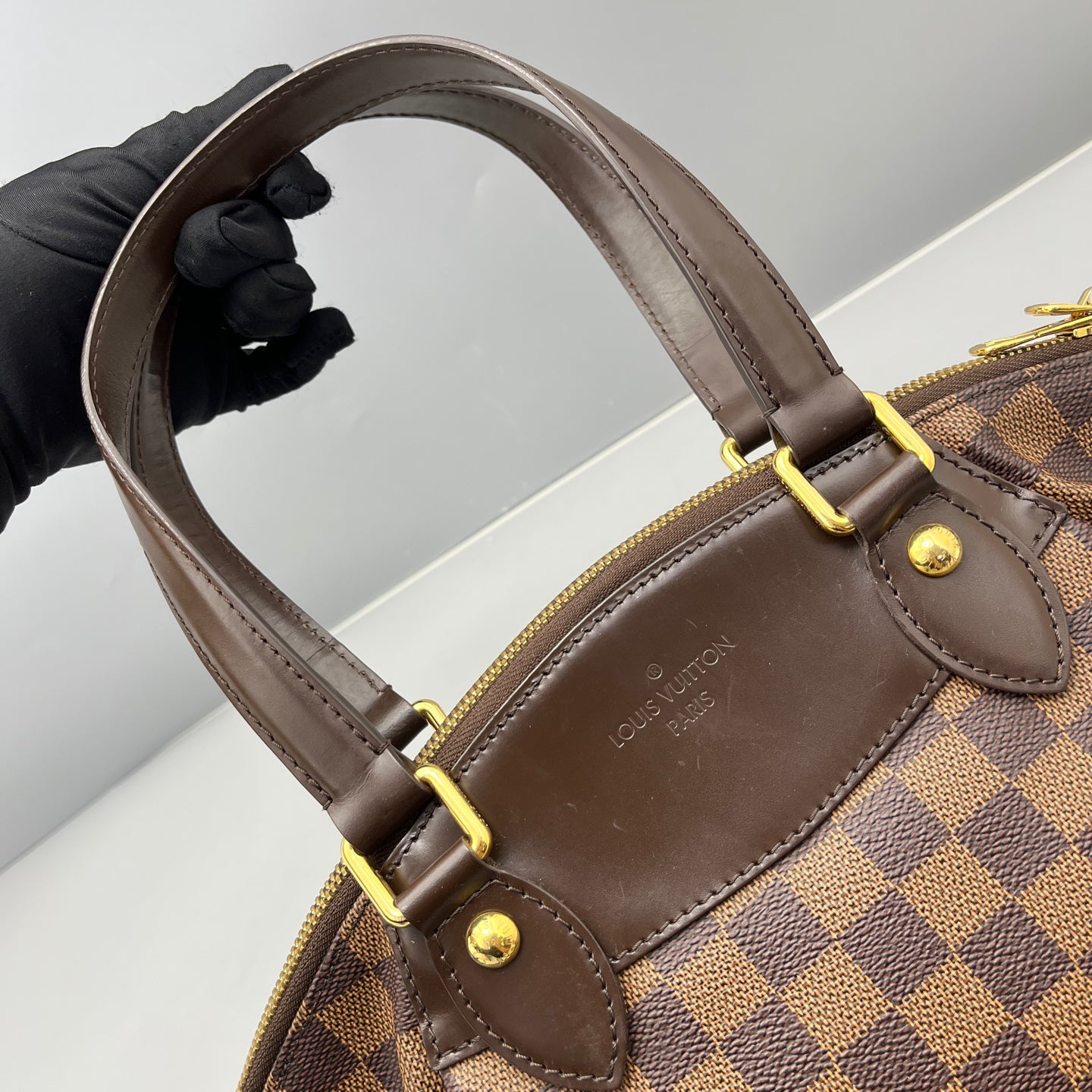 Louis Vuitton - Dumpling Bag - Damier Ebene canvas with leather trim - Brown - (Medium)