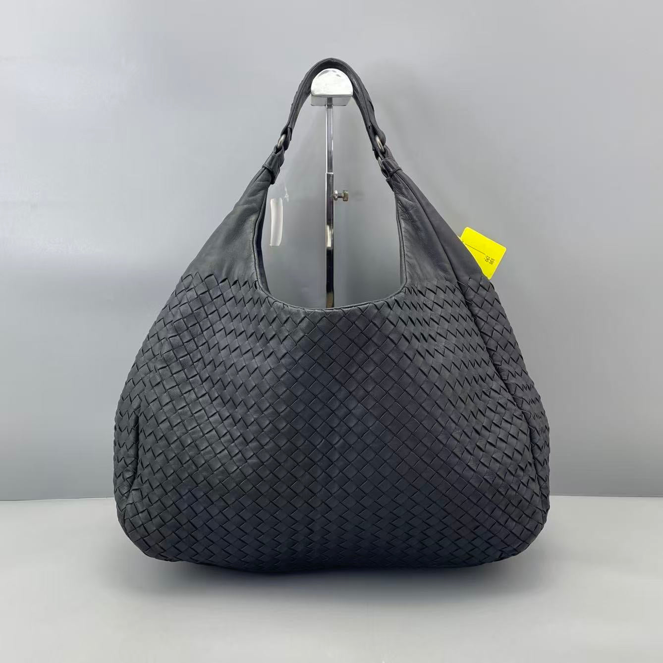 Bottega Veneta - Intrecciato Double Bridge Hobo Bag - Leather - Black - (Large)