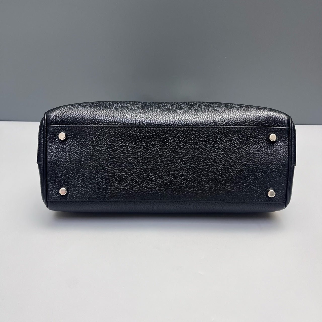 Gucci - Zumi - Pebbled leather - Black - (medium)