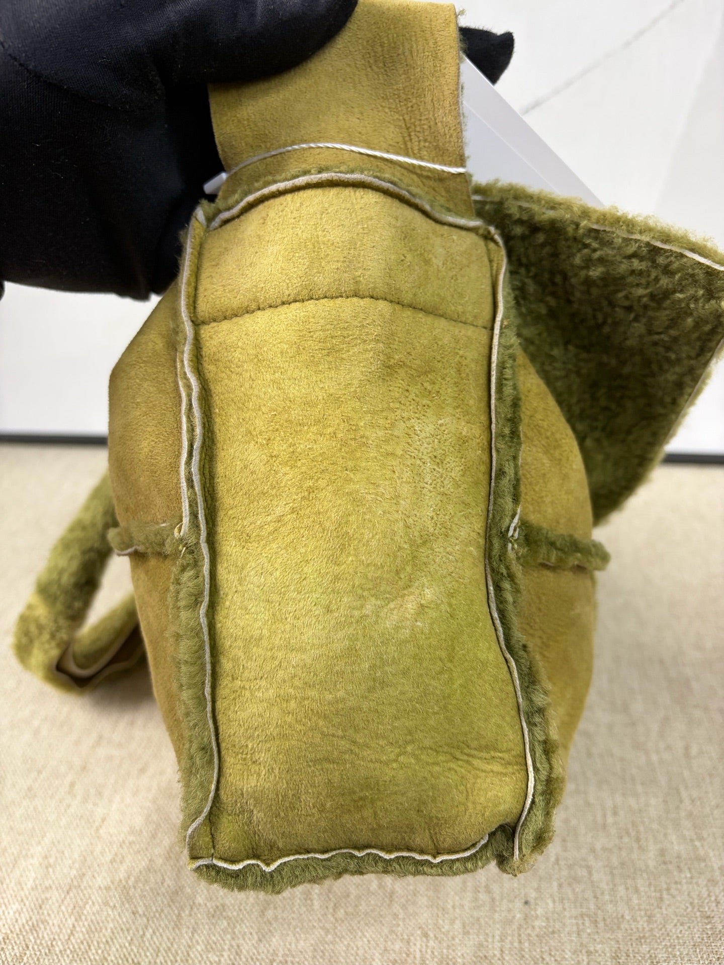 Chanel - Chanel Patchwork Shearling Flap Bag - Lamb shearling and suede leather - Green - (Medium)