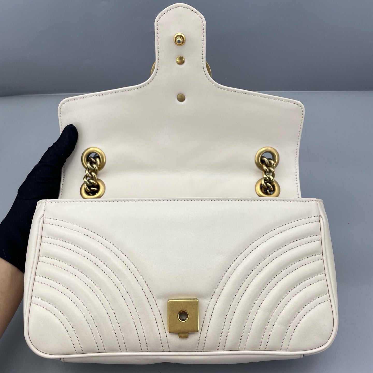 Gucci - GG Marmont Small Shoulder Bag - Leather - White - (small)