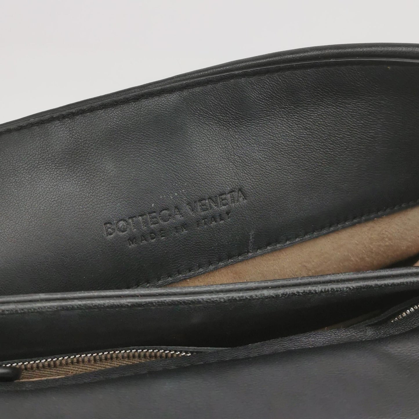 Bottega Veneta - Intrecciato Chain Flap Bag - Leather - Black - (Medium)