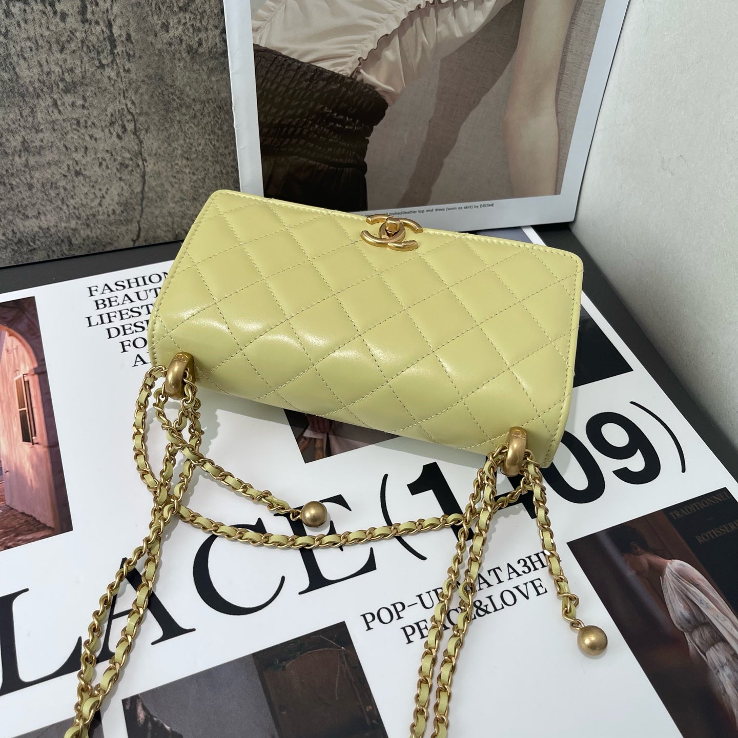 Chanel - WOC Double Gold Bead - Lambskin leather - Yellow - (mini)