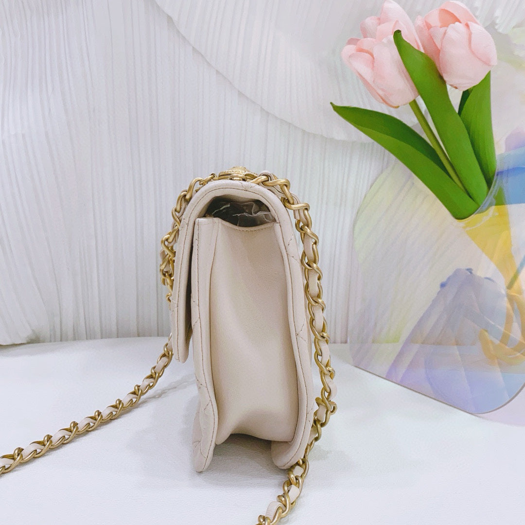Chanel - Small Quilted Flap Bag with Medallion Chain Details - Lambskin leather - Beige - (Small)