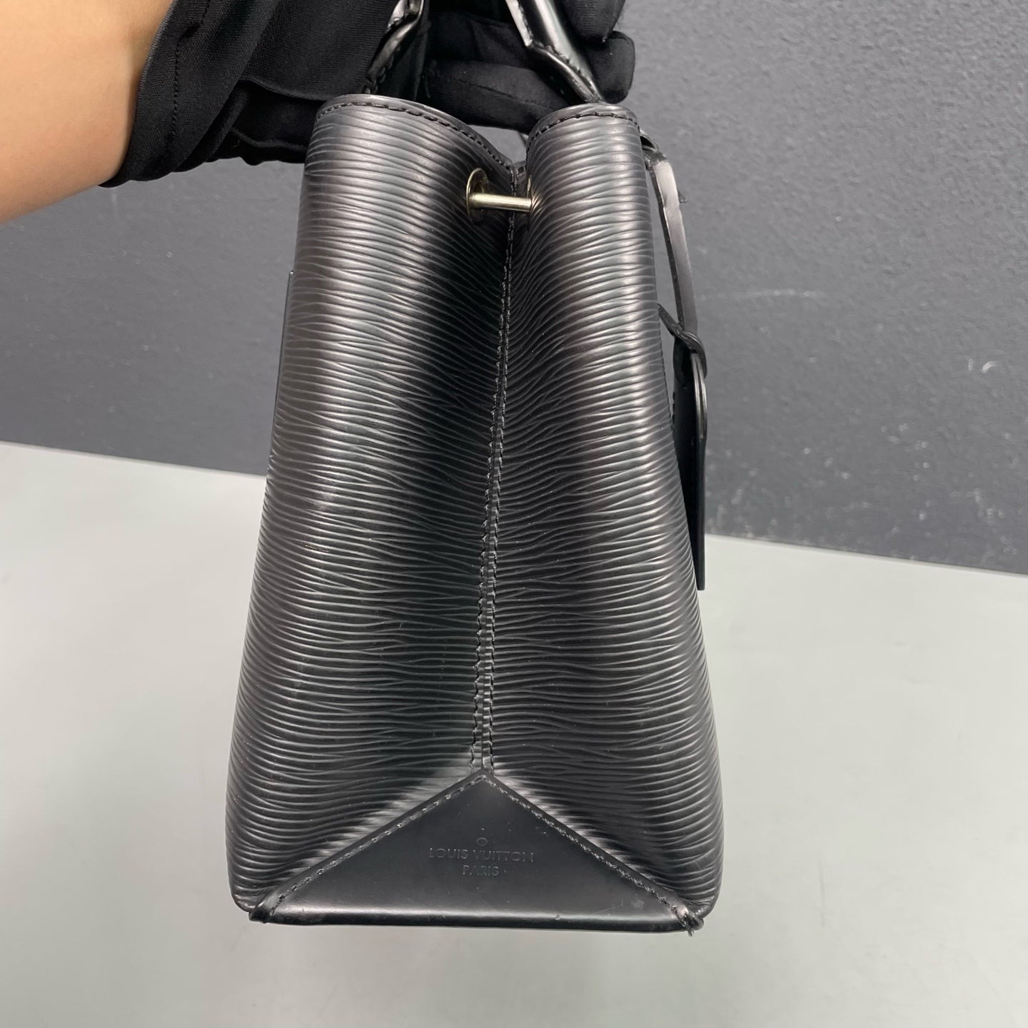 Louis Vuitton - Kleber - Epi leather - Black - (Medium)
