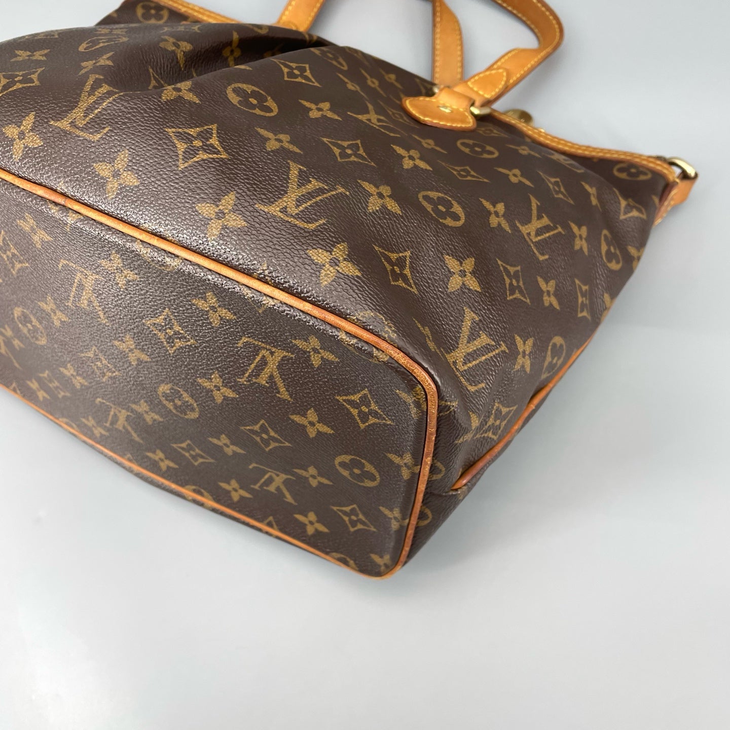 Louis Vuitton - Paramount Handbag - Monogram coated canvas with Vachetta leather trim - Brown - (Medium)