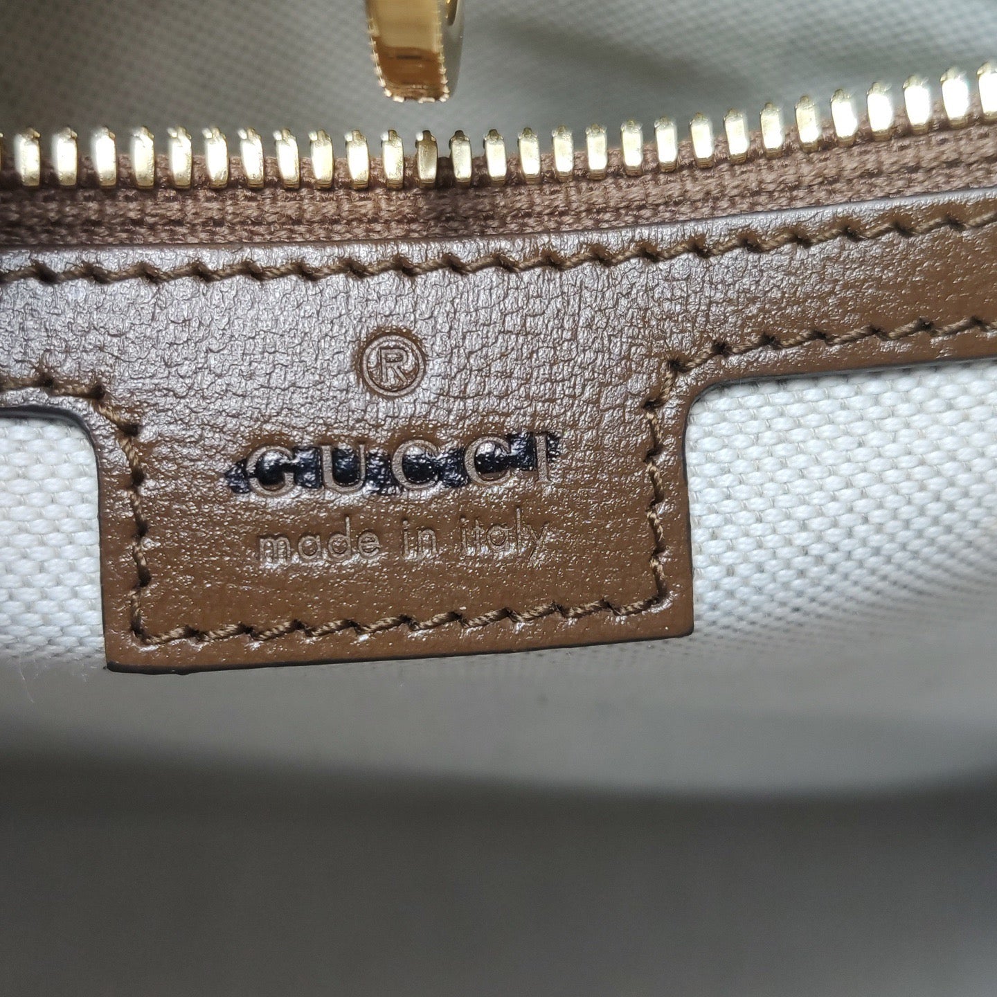 Gucci - Interlocking Double G Tote Bag - GG Supreme canvas and leather trim - Beige, Ebony, and Brown - (Medium)