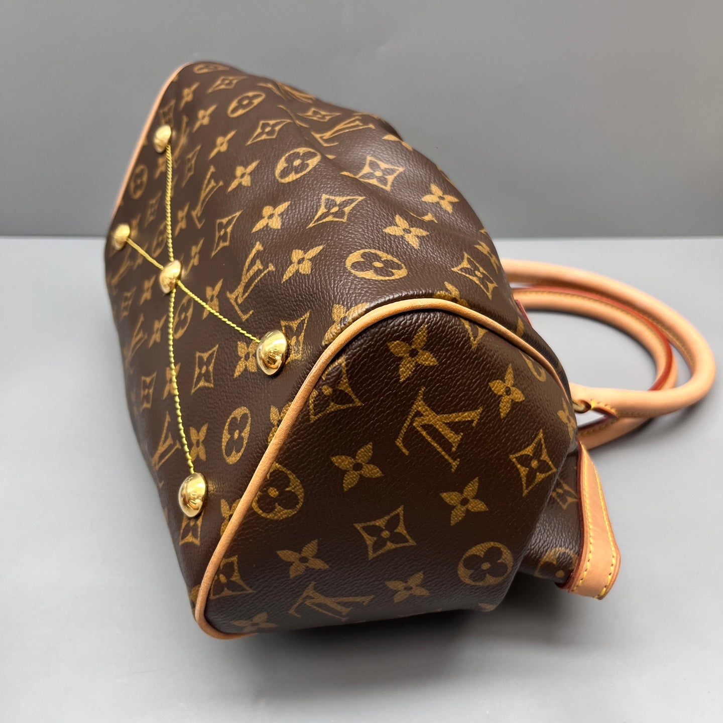 Louis Vuitton - Tivoli PM - Monogram coated canvas with Vachetta leather trim - Brown - (Medium)