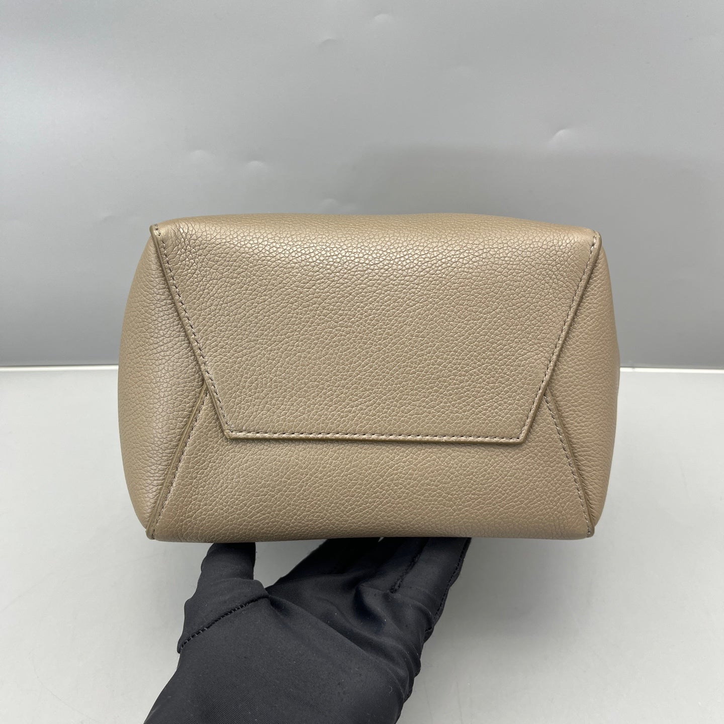 Celine - Small Bucket Bag - Grained leather - Grey - (small)