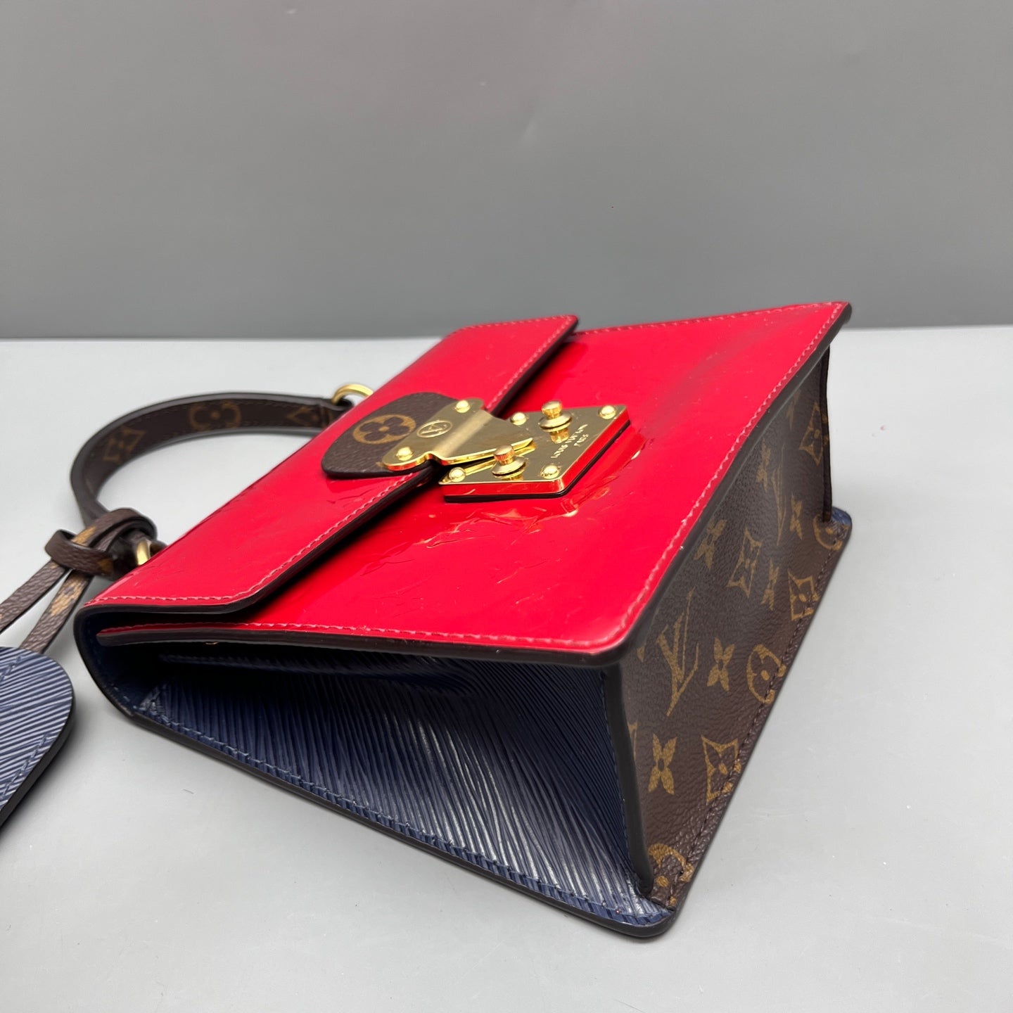 Louis Vuitton - Spring Street - Patent leather - Red - (mini)