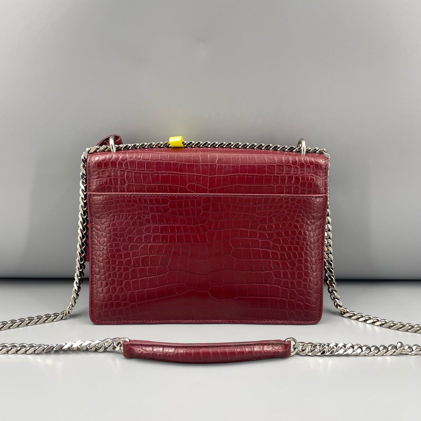 Saint Laurent - Sunset Medium - Calfskin leather with crocodile embossing - Burgundy - (Medium)