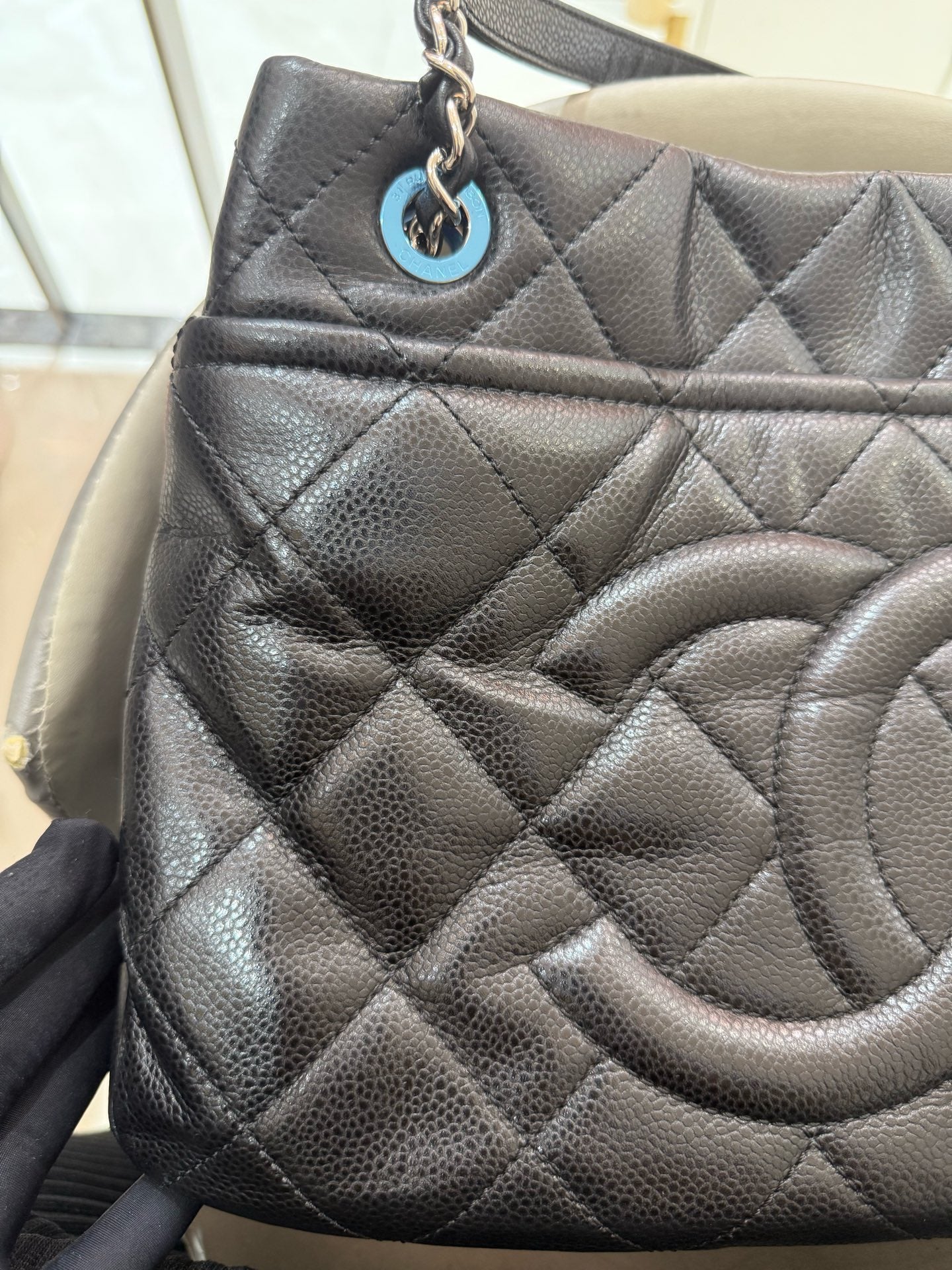 Chanel - Quilted Large CC Tote Shoulder Bag - Caviar leather - Black - (large)