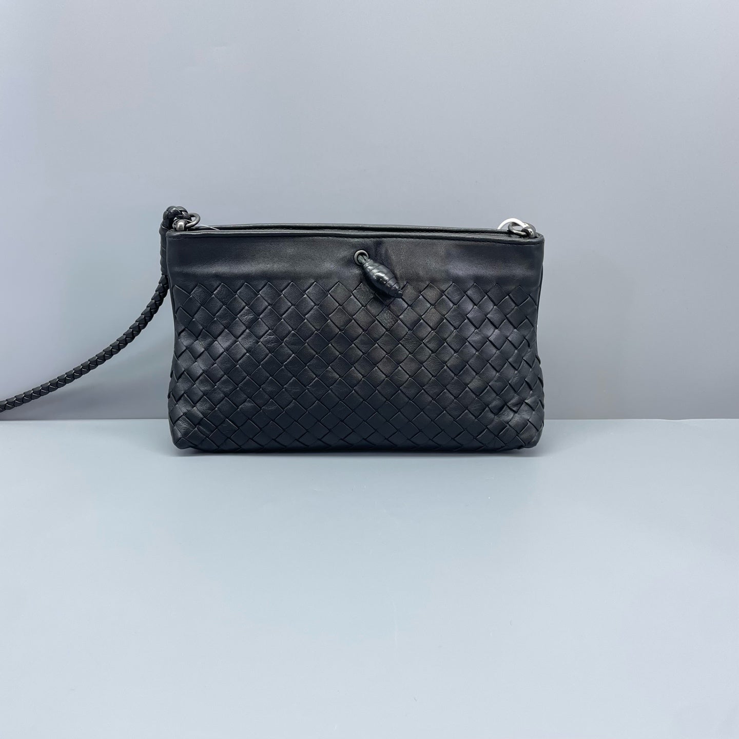Bottega Veneta - Intrecciato Shoulder Bag - Lambskin leather - Black - (Small)