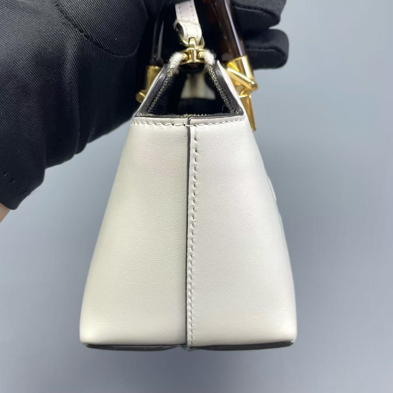 Fendi - By The Way Mini - Leather with tortoiseshell handles and canvas lining - White - (mini)