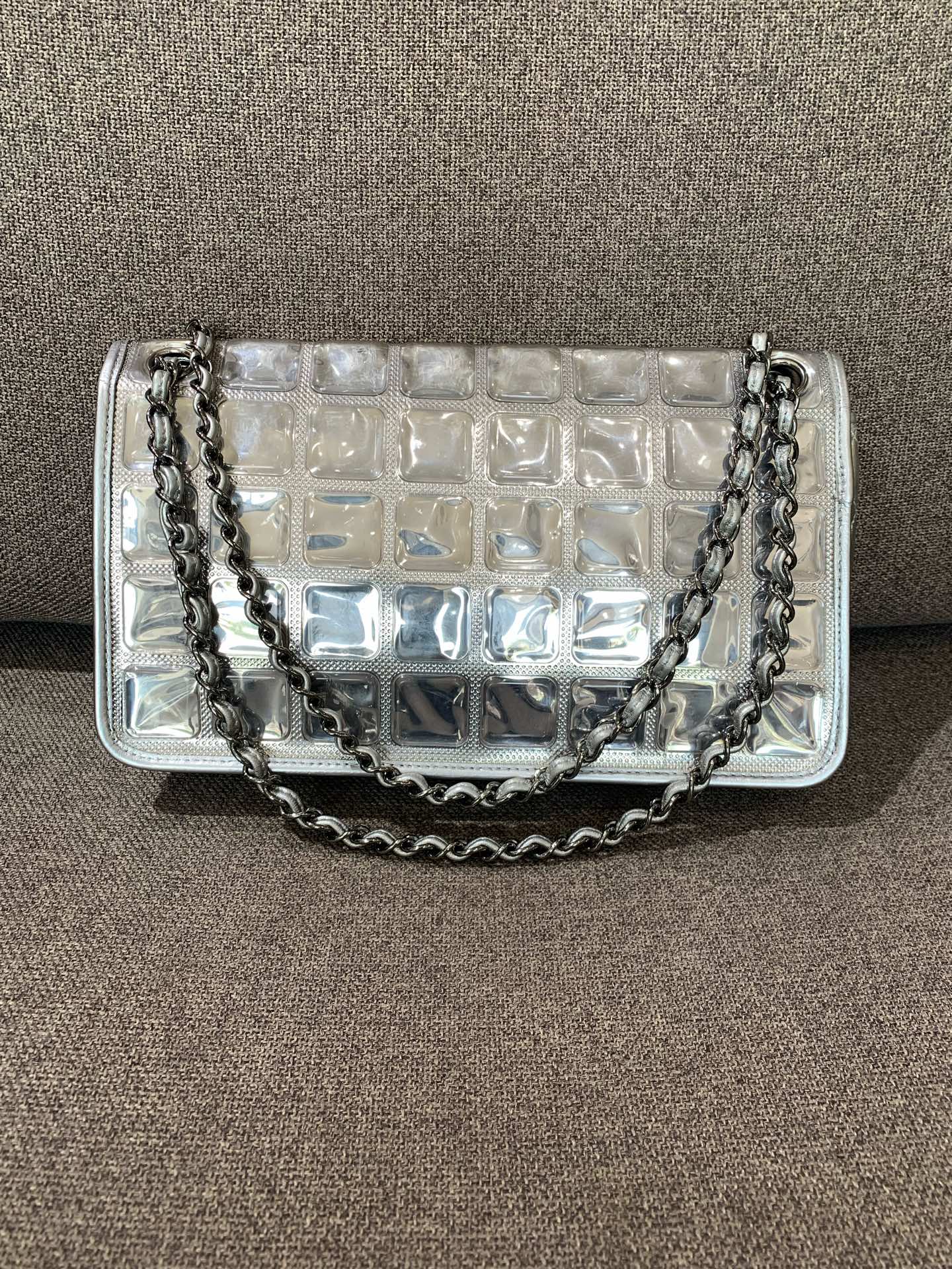 Chanel - Vintage "Ice Cube" Classic Flap Chain Bag - Metallic patent leather and lambskin - Silver - (medium)