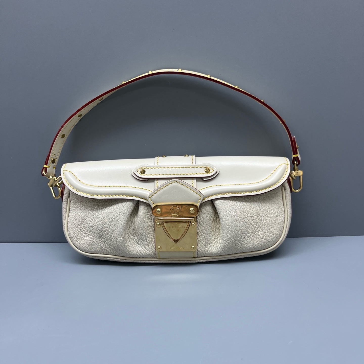 Louis Vuitton - Suhali Shoulder Bag - Goatskin leather - Beige - (small)