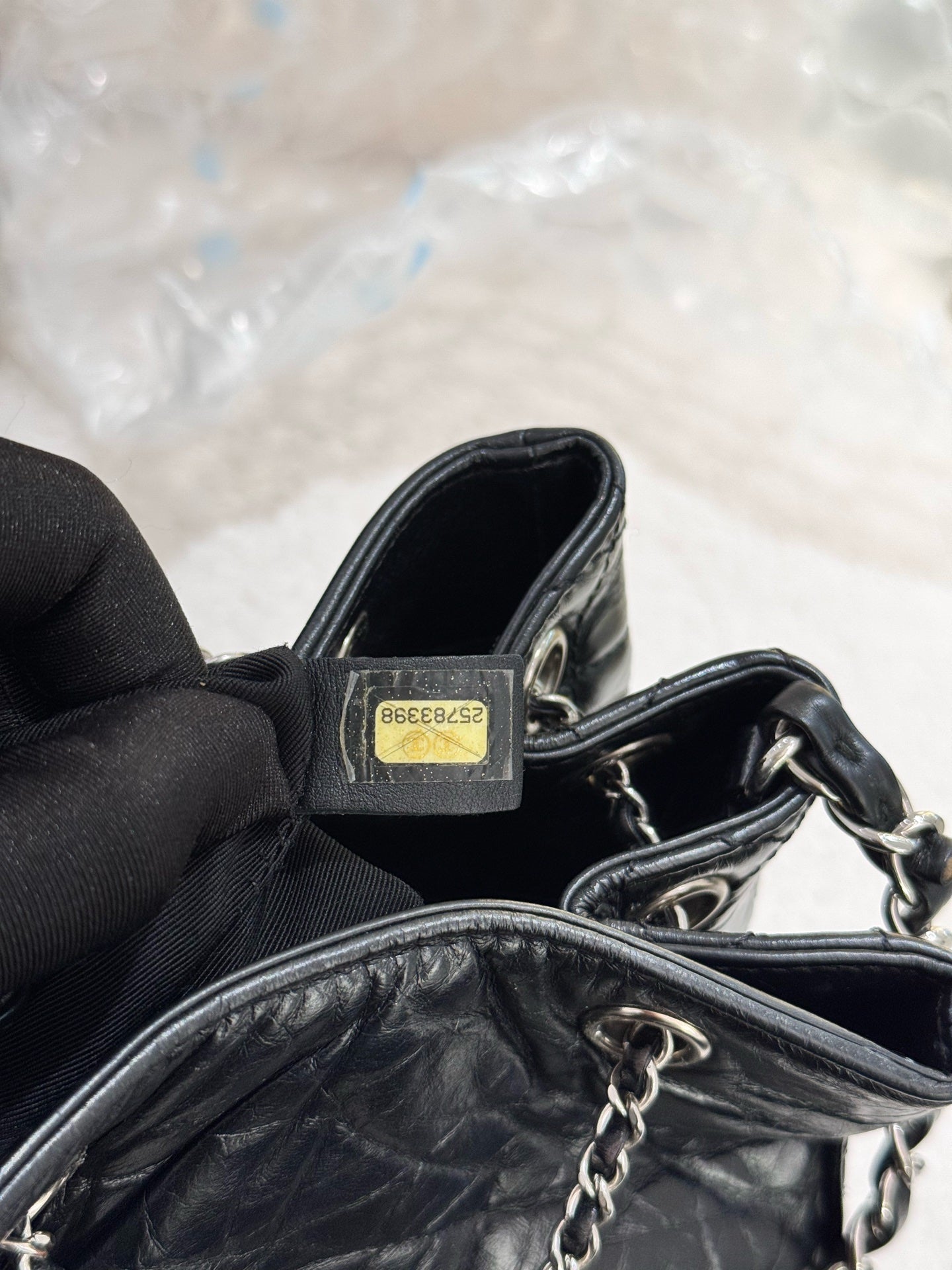 Chanel - Vintage Drawstring Bucket Bag - Crinkled calfskin leather - Black - (mini)