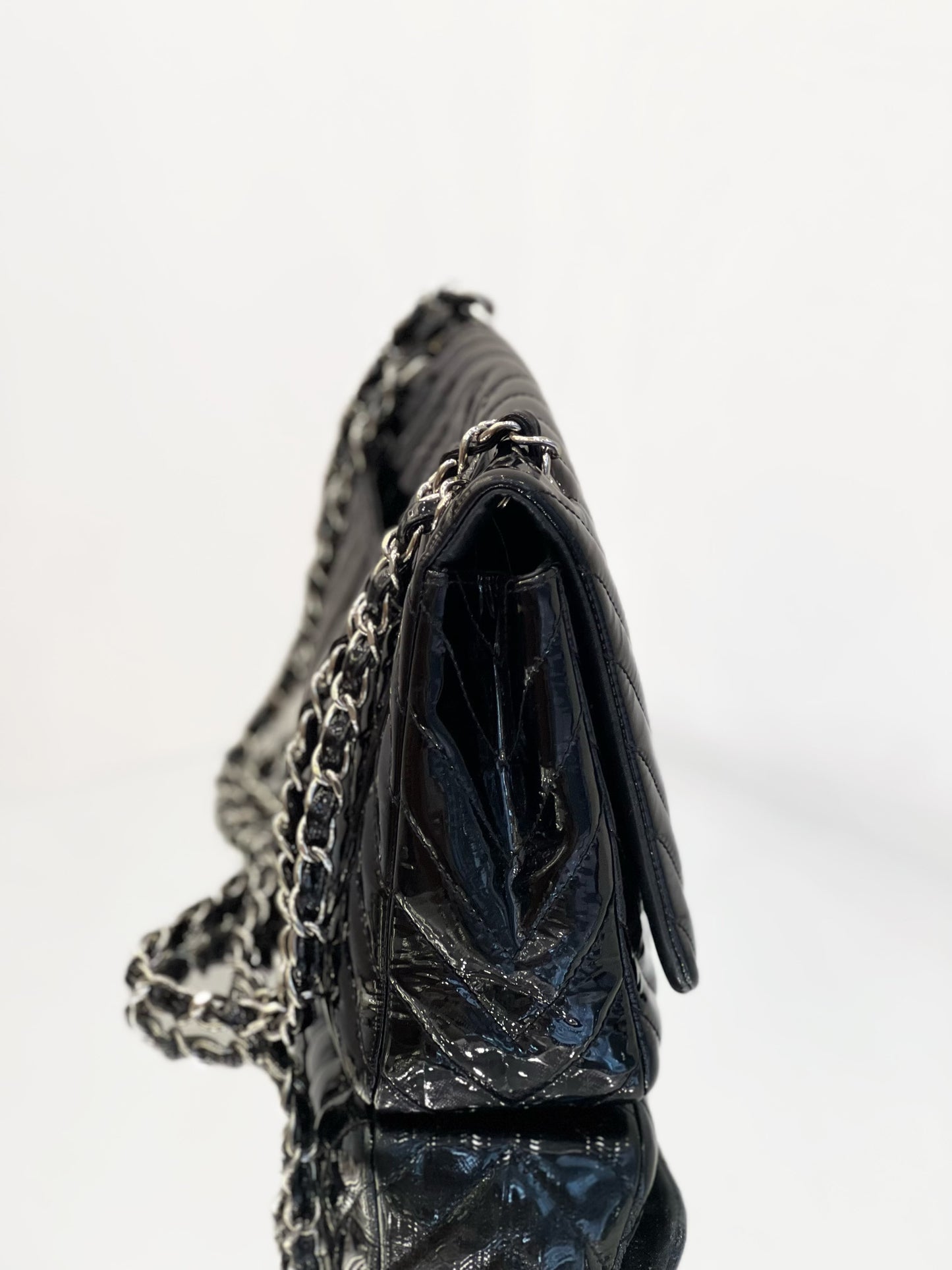 Chanel - Classic Flap Jumbo Maxi - Patent leather - Black - (Large)