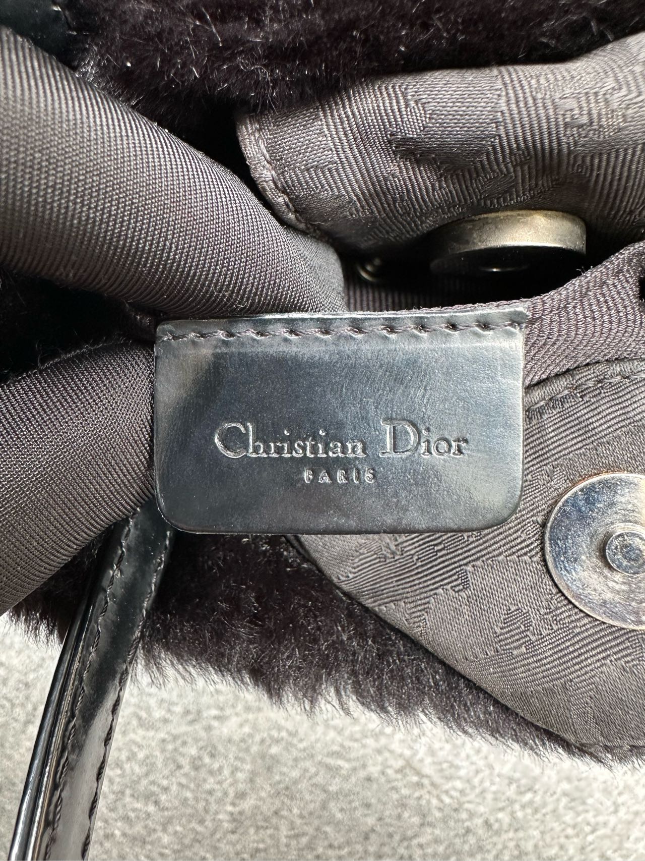Dior - Vintage Limited Edition Monogram Quilted Top Handle Bag with Fur Trim - Wool blend fabric with fur trim and patent leather handle - Black - (mini)