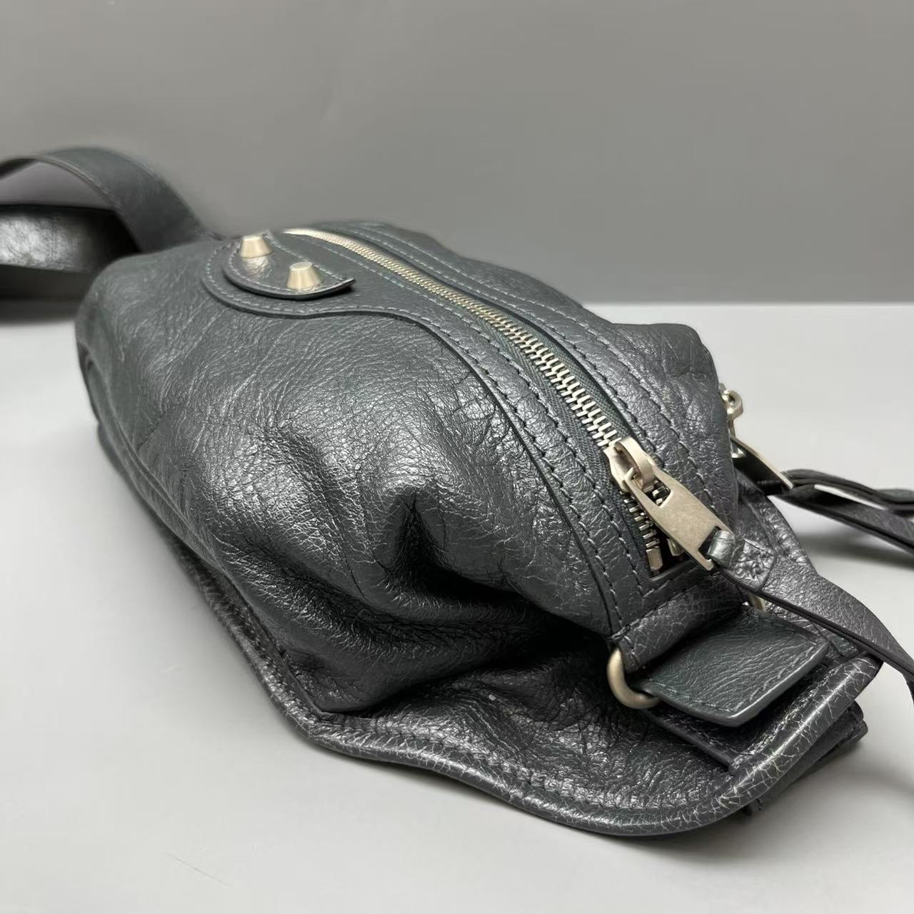 Balenciaga - Explorer Classic Studs Belt Bag - Leather - Grey - (medium)