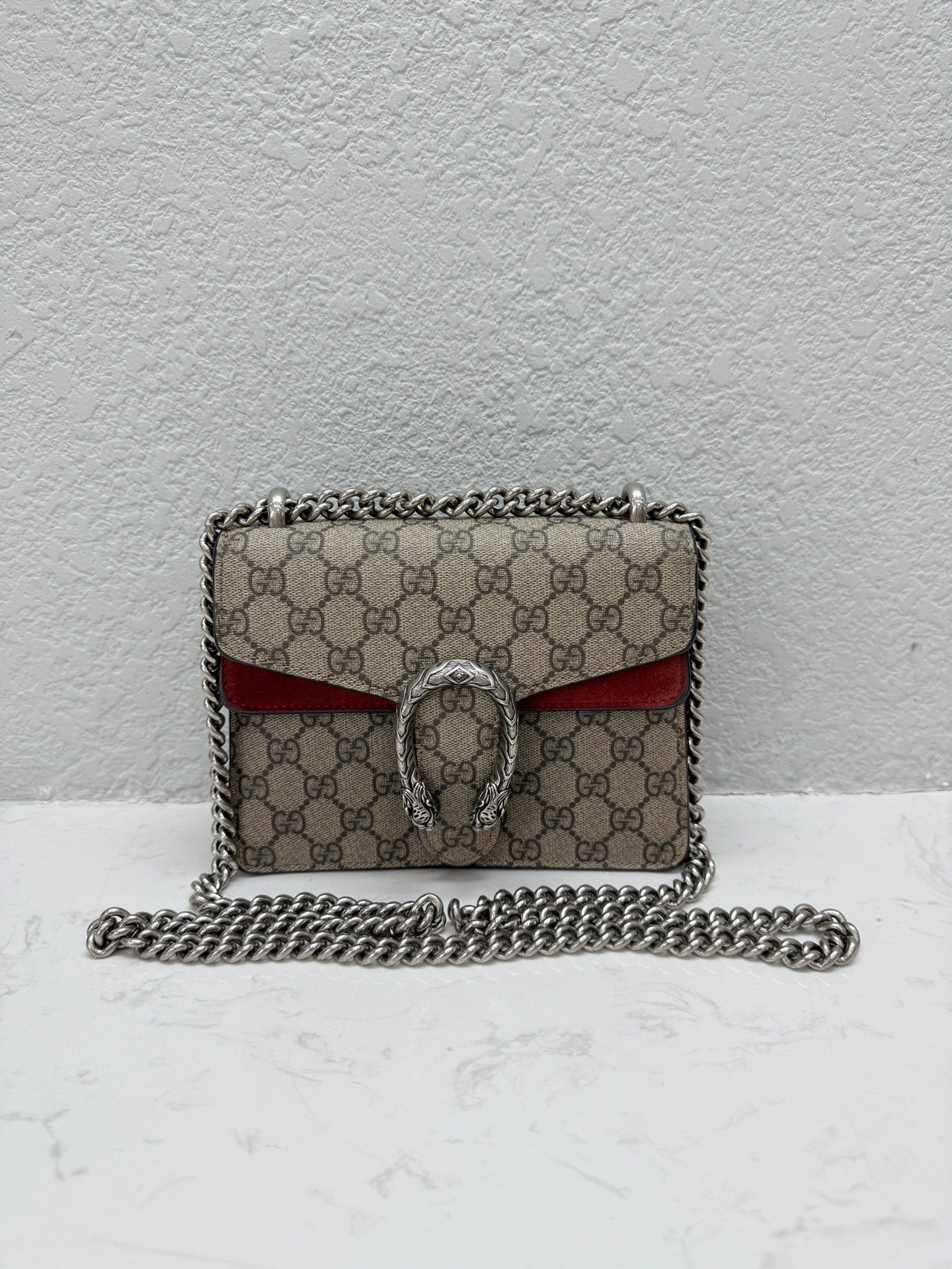 Gucci - Dionysus Small Shoulder Bag - GG Supreme canvas and red suede - Red and Beige - (small)